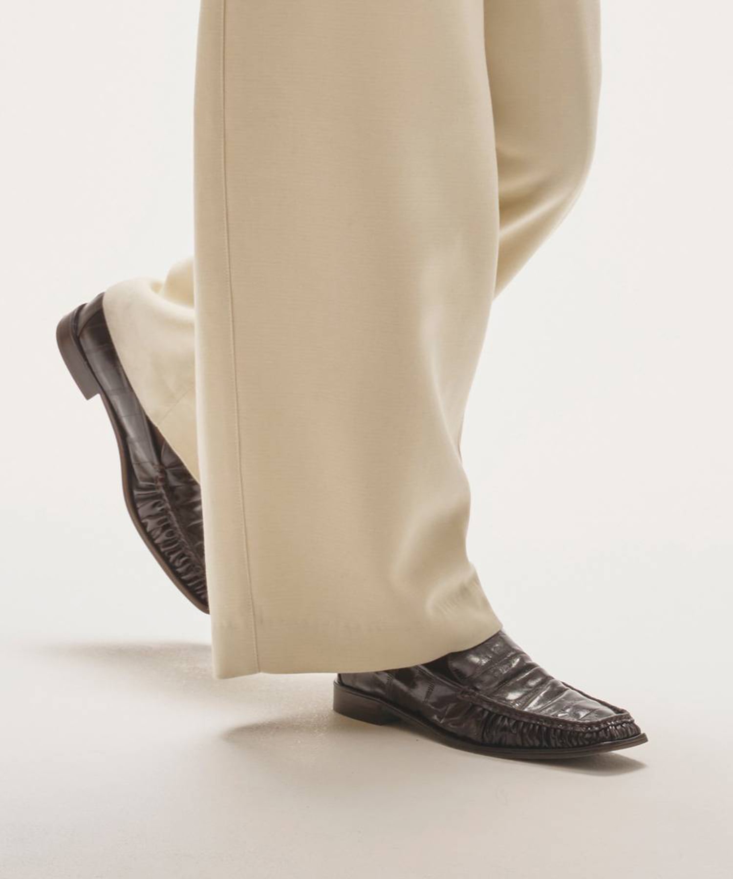 Squaretoe Gather Loafers TODAYFUL