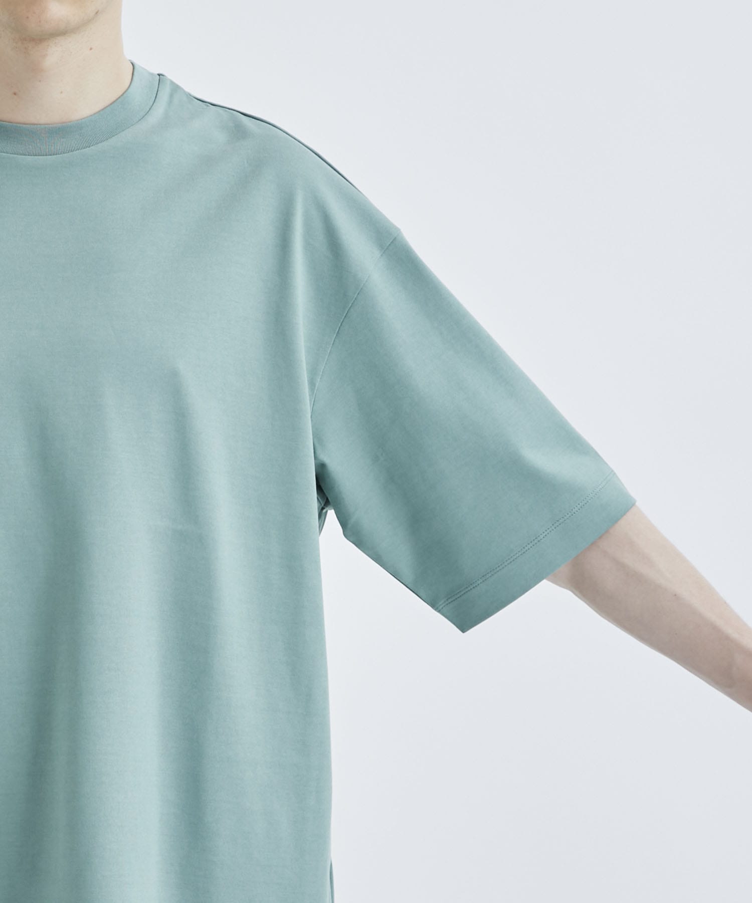 <CITY>BIG TEE STUDIOUS