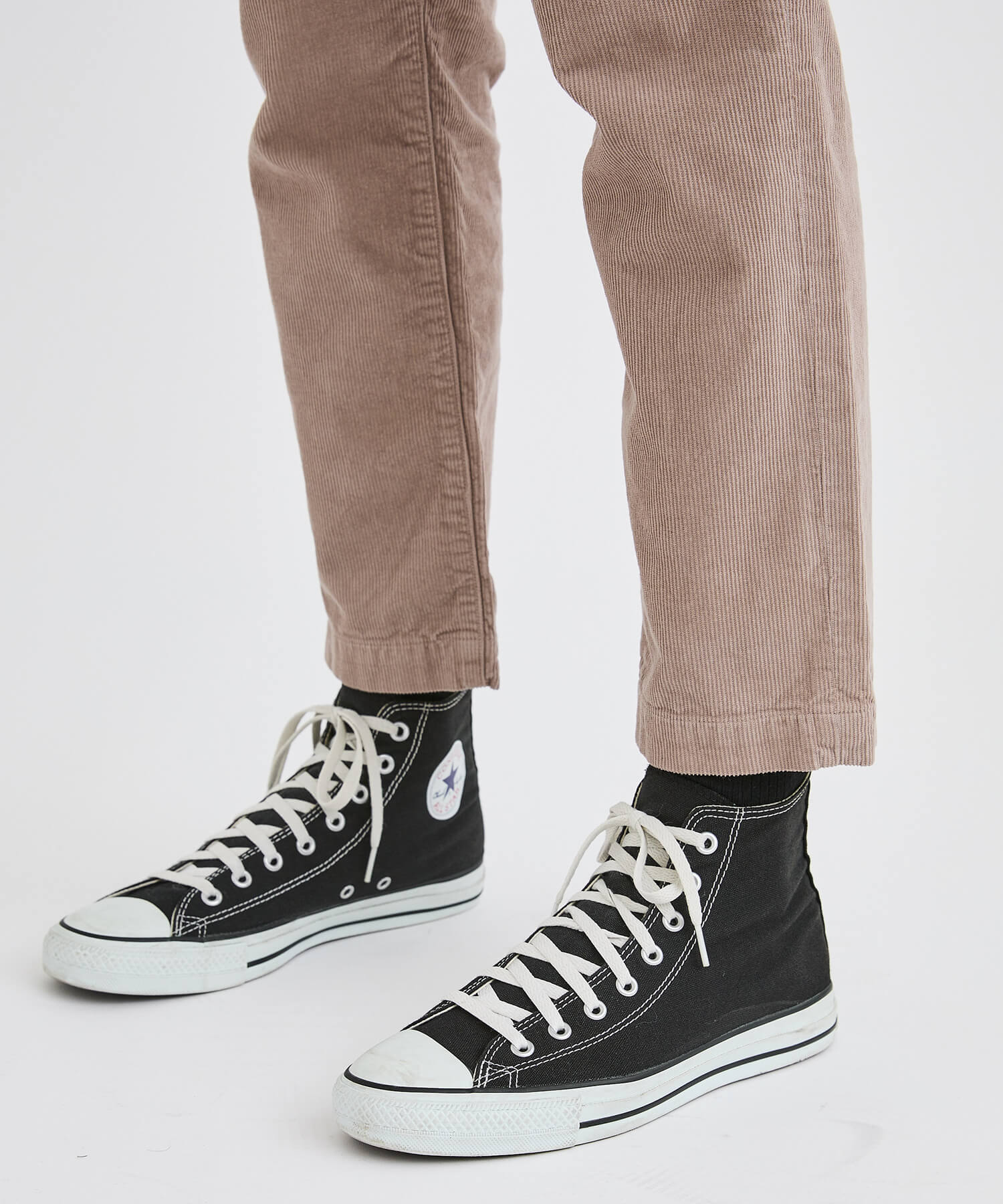 nonnative DWELLER CHINO TROUSERS RELAXED FIT COTTON CORD OVERDYED 