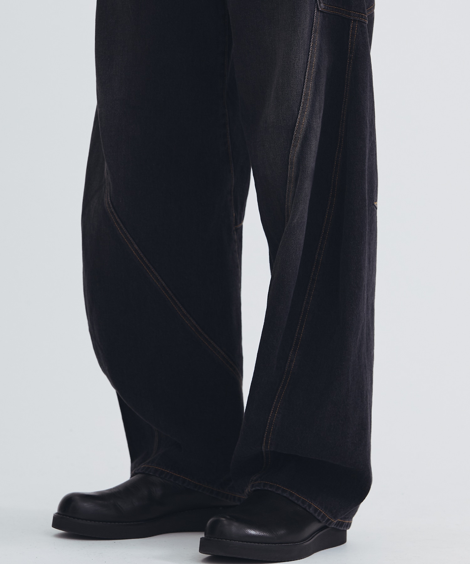 Draped denim pants｜KHOK