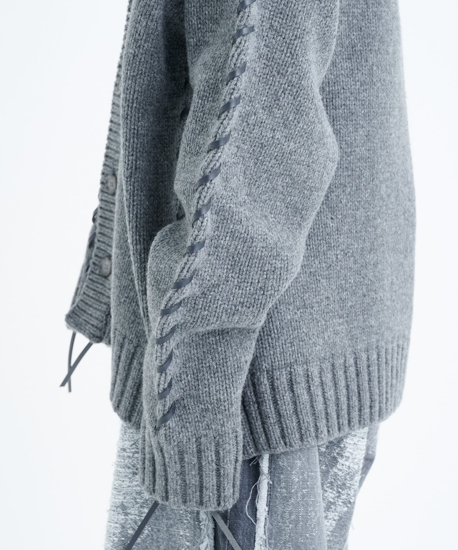 LOOPING KNIT CARDIGAN｜DISCOVERED