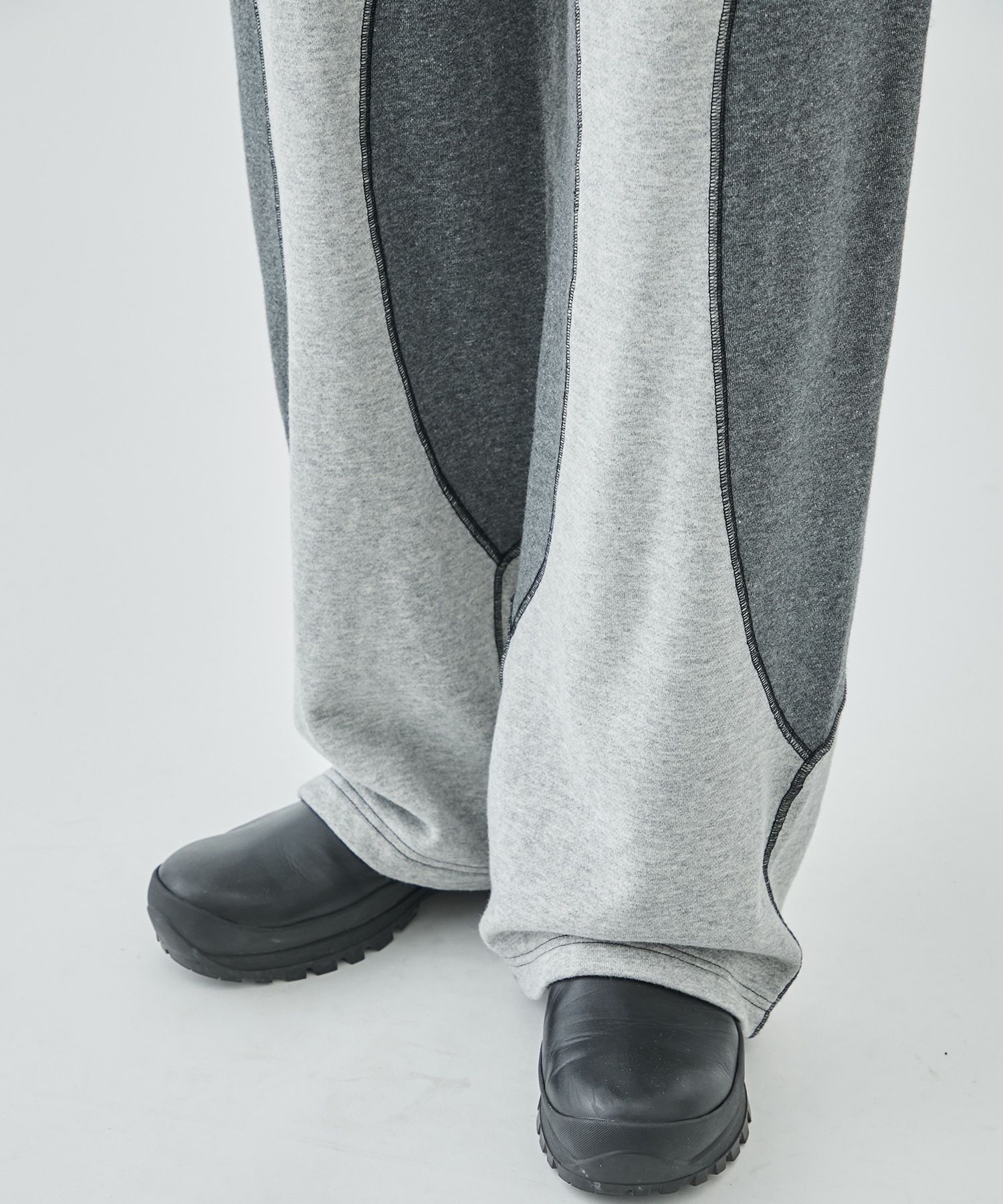 SWITCHING SWEAT PANTS JieDa