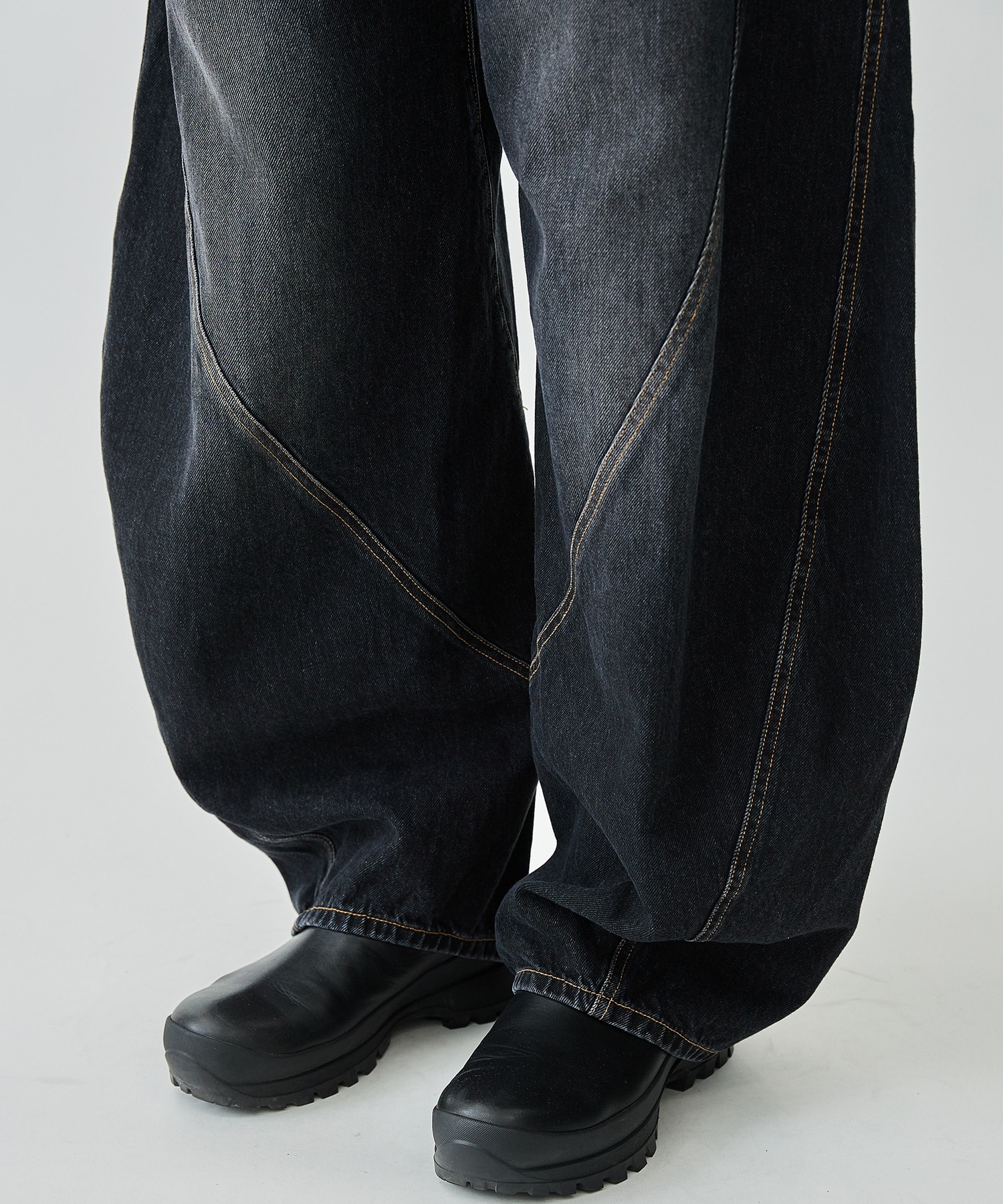 〈別注〉 3D cut pants KHOKI
