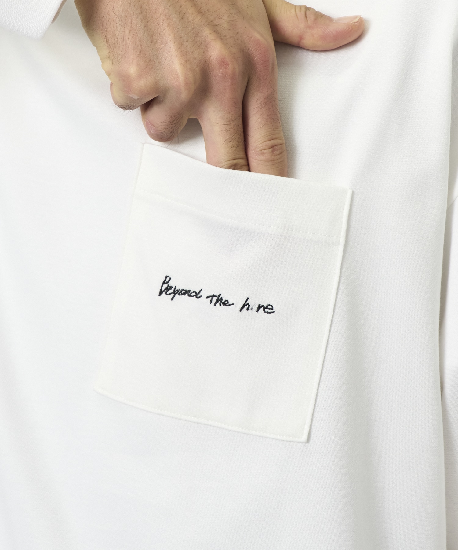 BEYOND THE HERE TEE L/S STUDIOUS