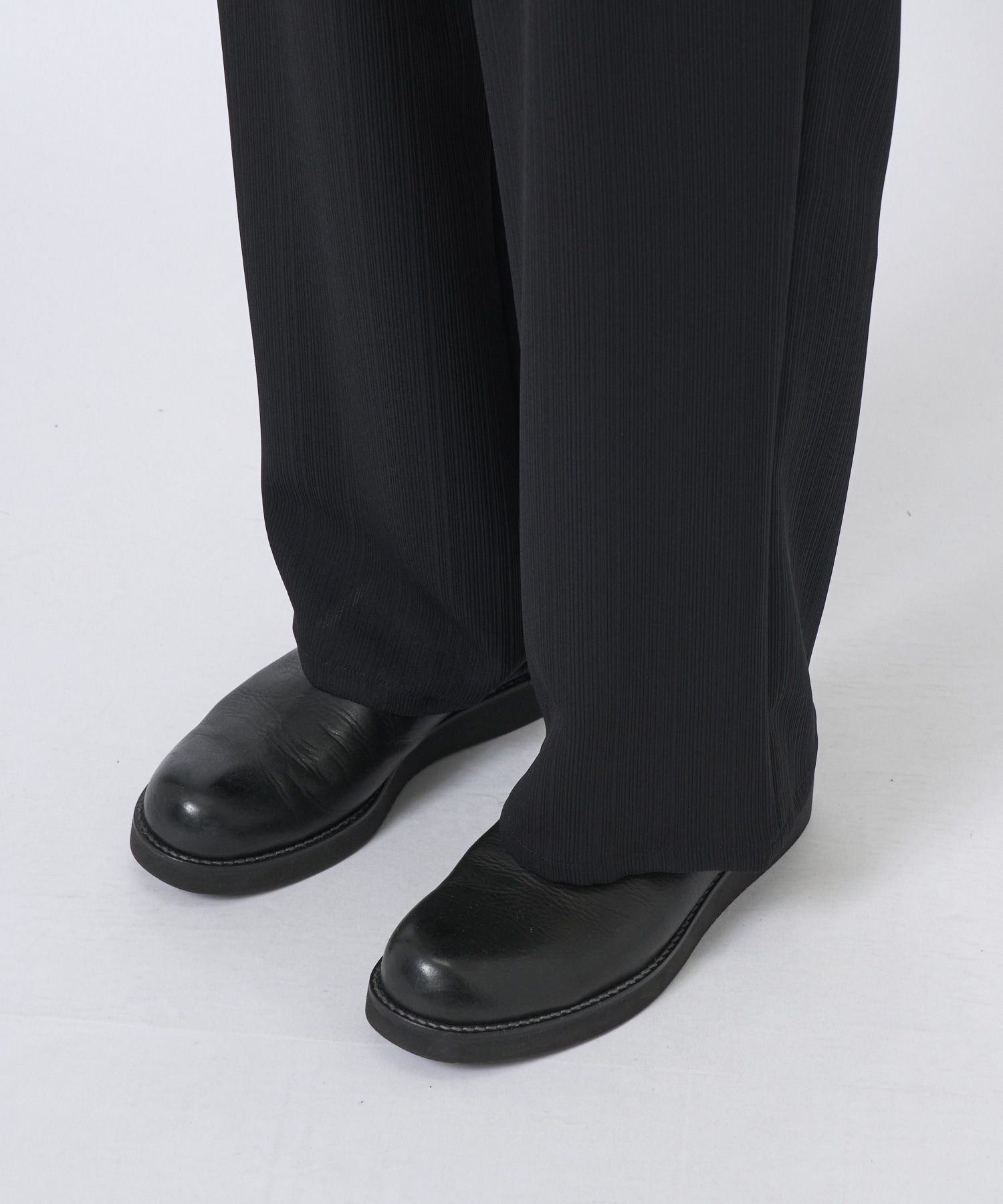 PLEATS SLACKS STUDIOUS