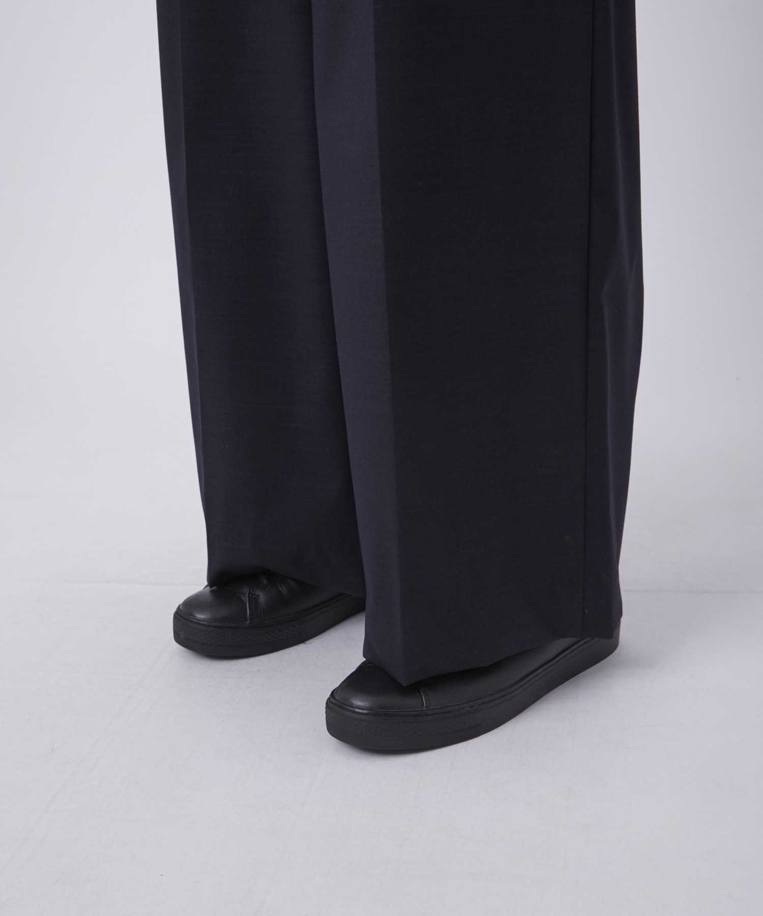 DOUBLE TUCK WIDE TROUSERS MASU