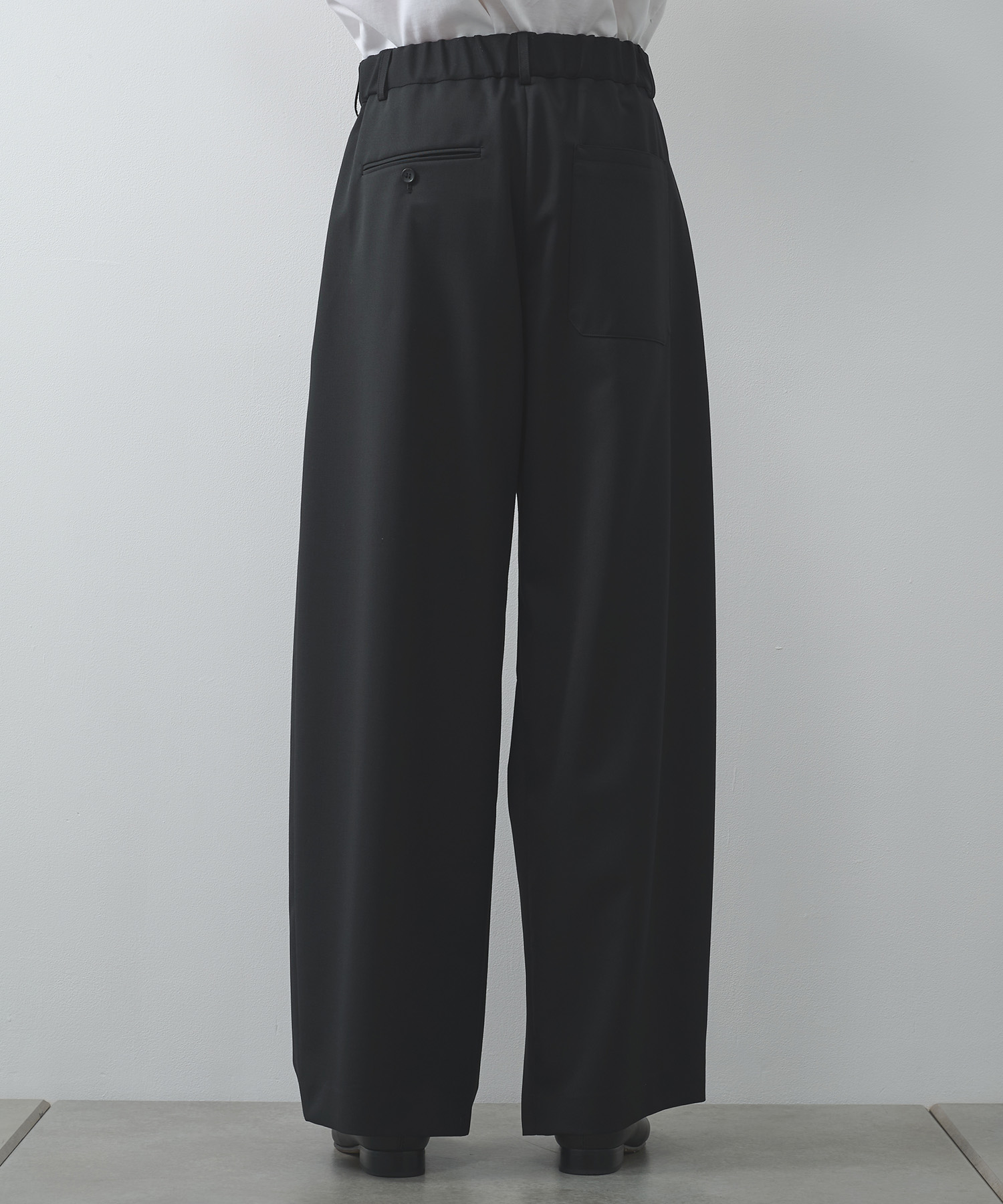 2Tuck Curve Slacks STUDIOUS
