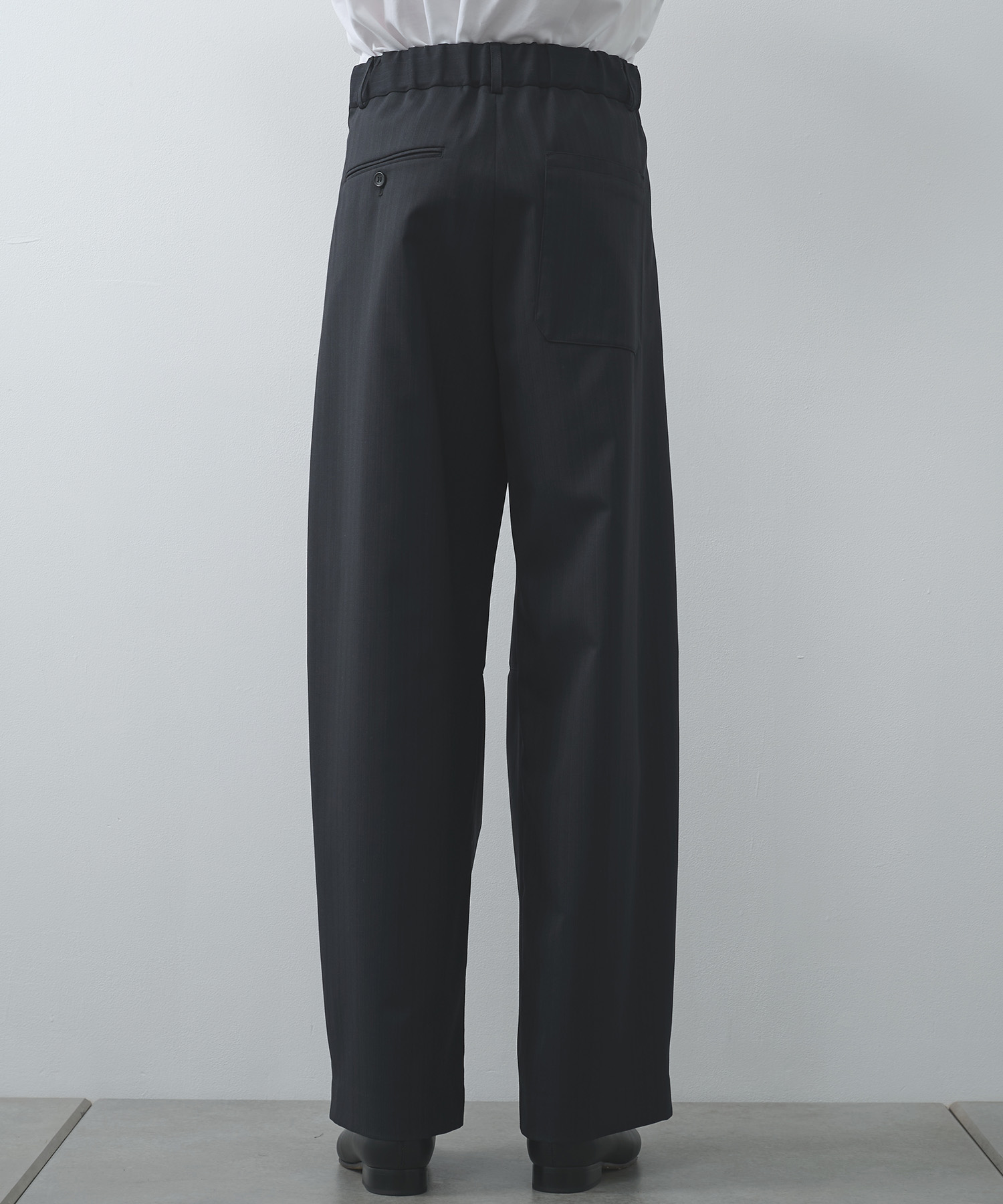 2Tuck Curve Slacks STUDIOUS