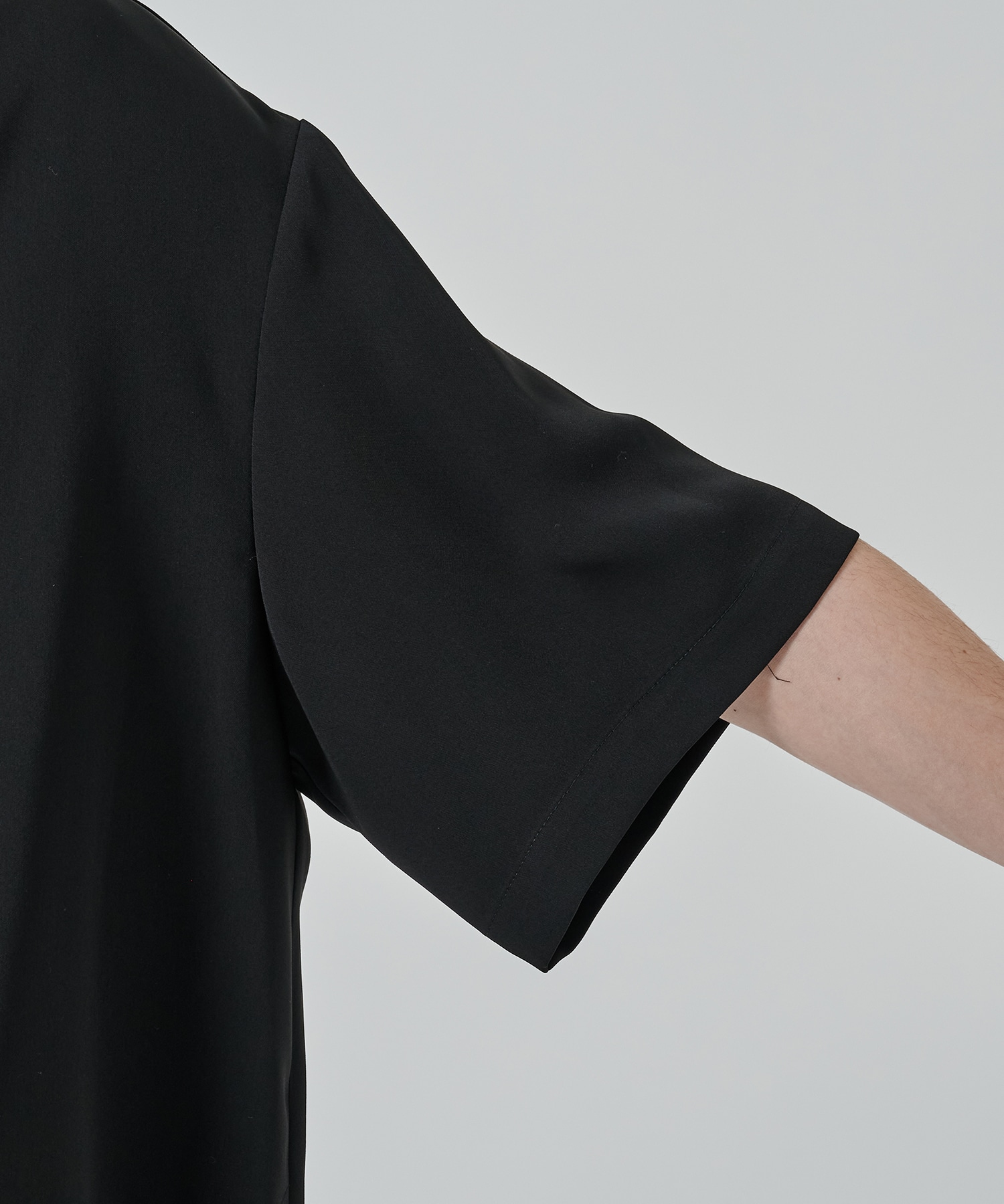 Double Satin Bow Tie Short Sleeve Shirt CULLNI