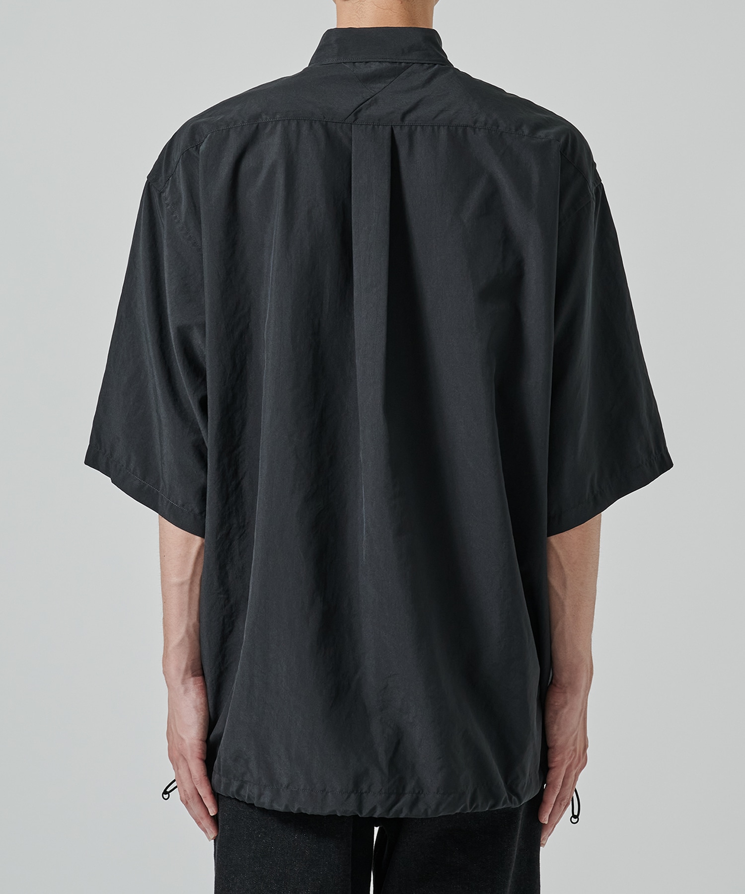 〈別注〉 DRAW CORD S/S POCKET SHIRTS White Mountaineering
