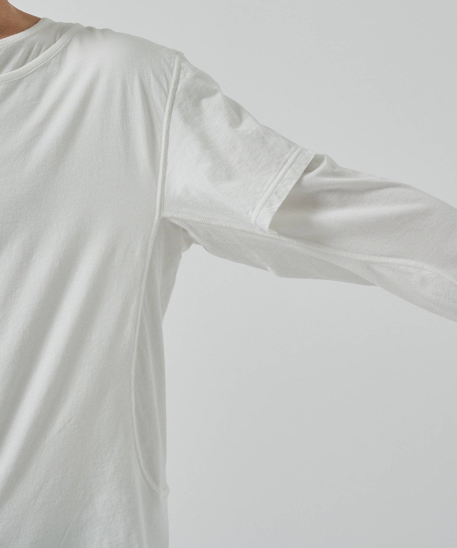 〈別注〉 DOUBLE LAYERD LONG SLEEVE TSHIRT NVRFRGT