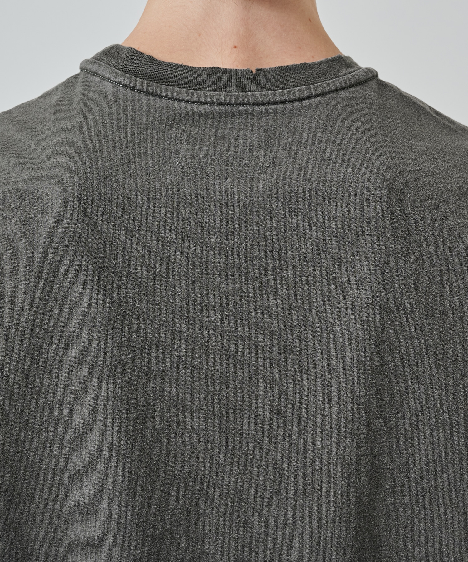 CREW NECK DAMAGED TEE MARKAWARE/marka