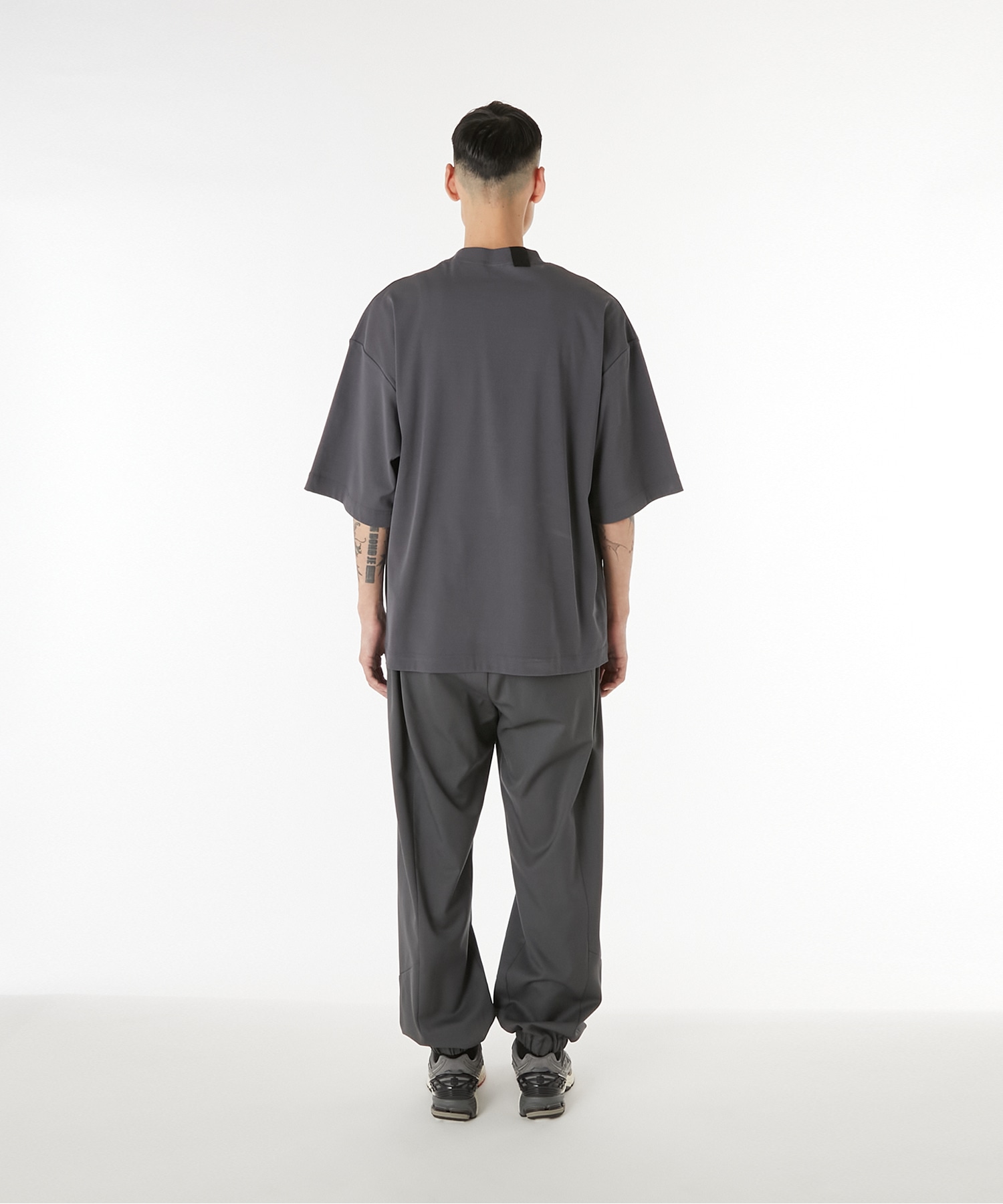 2252-CS50-034 S/S TEE N.HOOLYWOOD