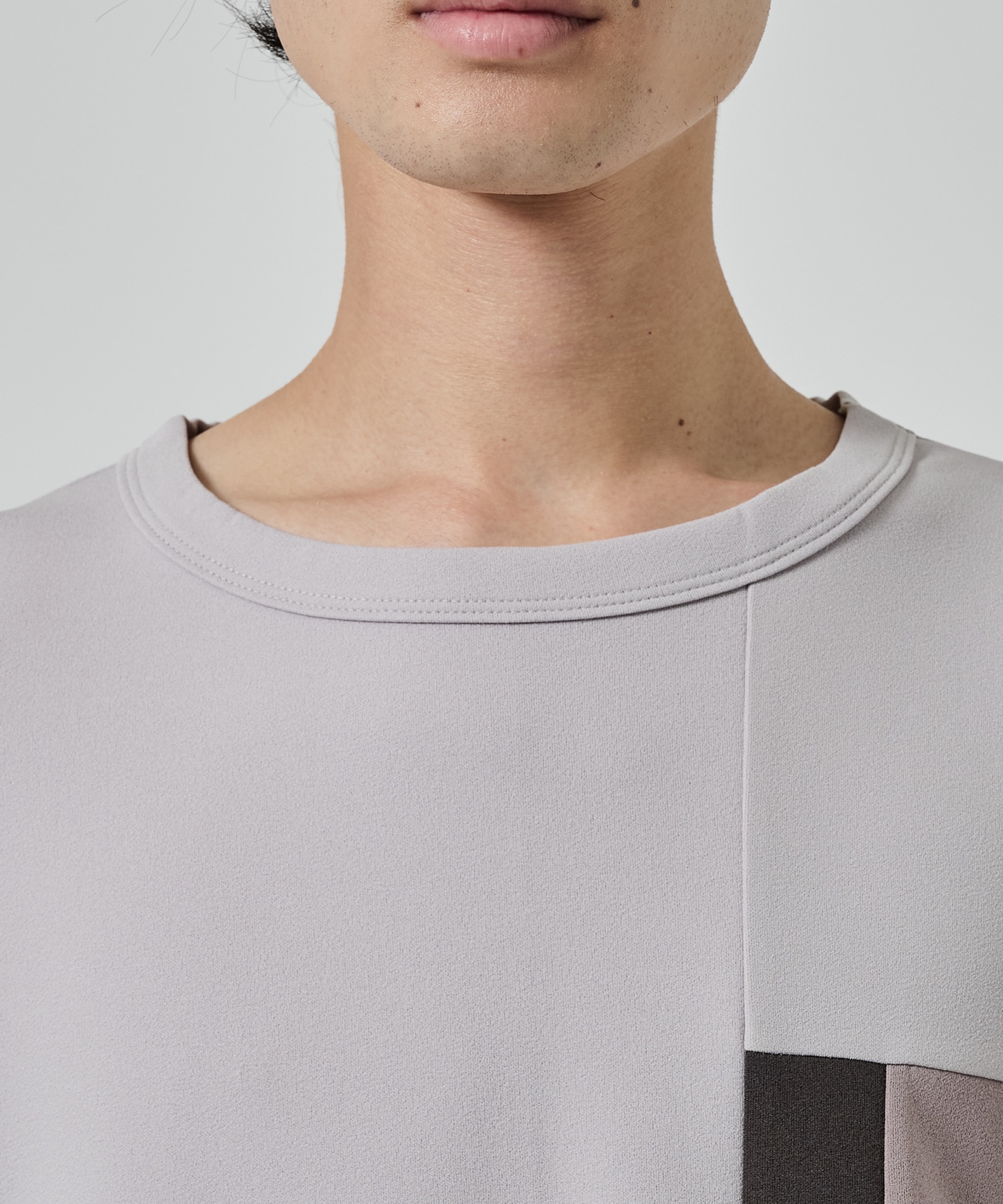 NO SLEEVE TEE SHAREEF