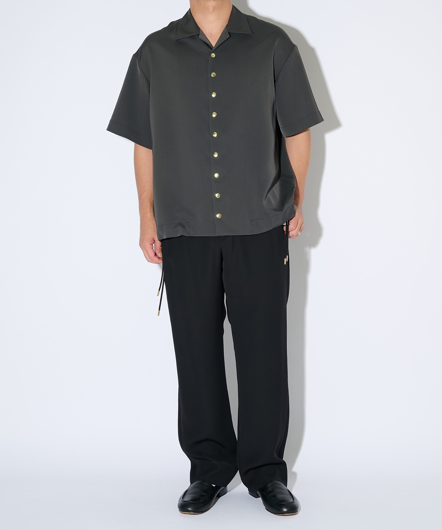 Dry Double Satin 1Tuck Pant with Long Belt CULLNI
