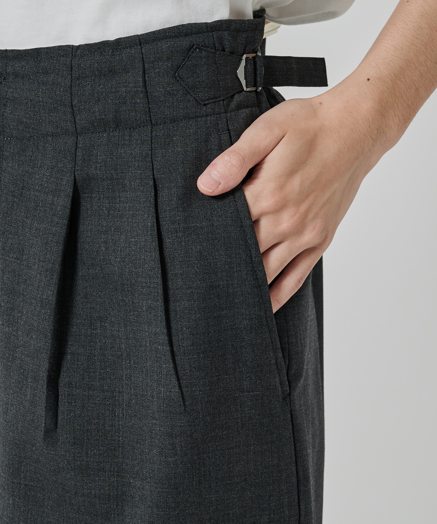 〈別注〉TWO TUCK MILITARY TROUSERS MARKAWARE/marka