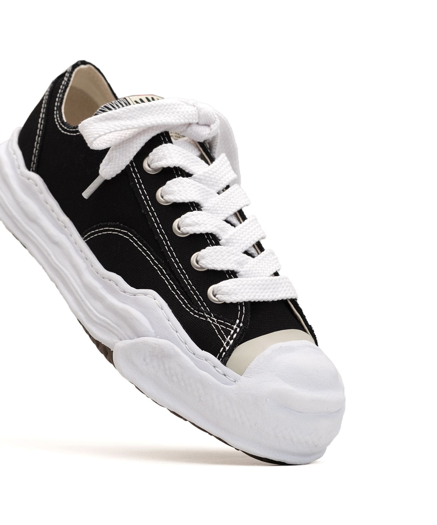 HANK OG Sole Canvas Low-top Sneaker Maison MIHARA YASUHIRO