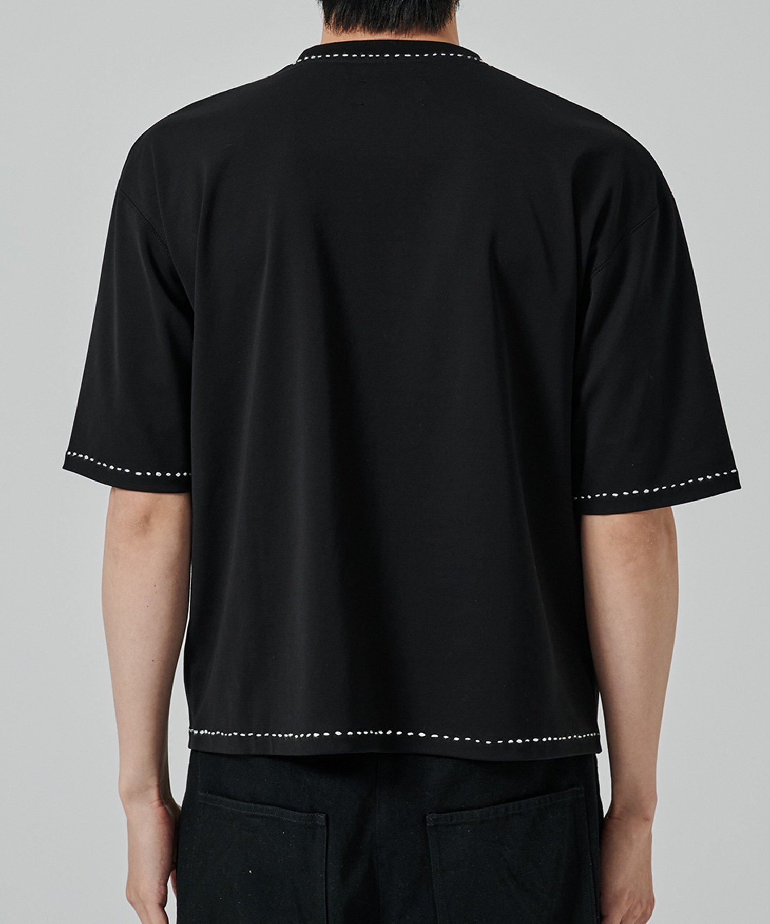 HAND STITCH TEE STUDIOUS