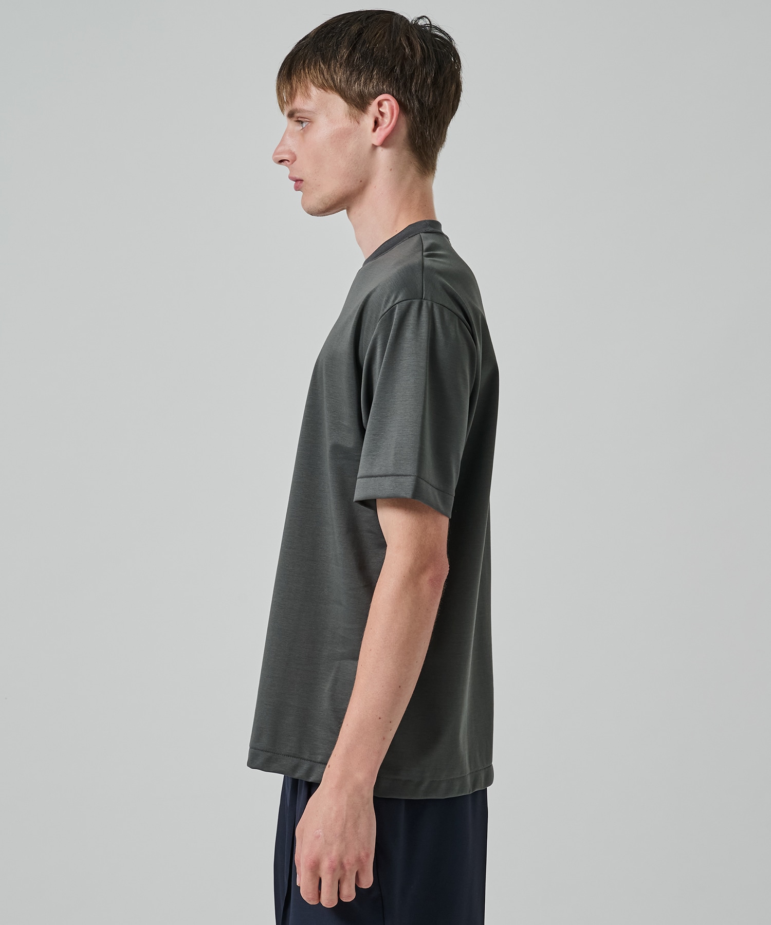 32G ロイヤルクール レギュラーTシャツ STUDIOUS