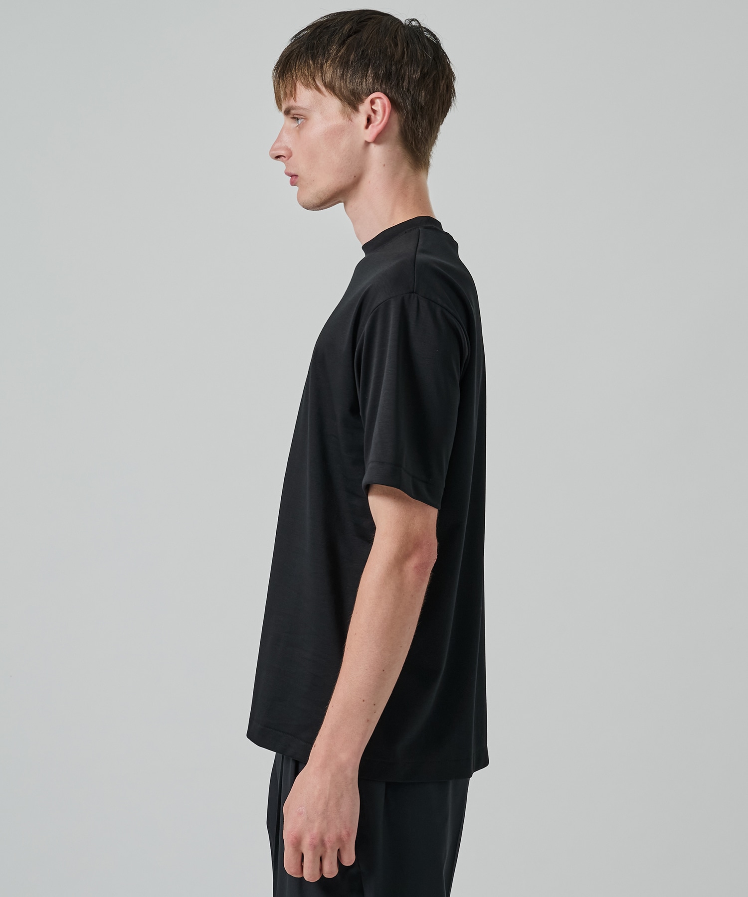 32G ロイヤルクール レギュラーTシャツ STUDIOUS