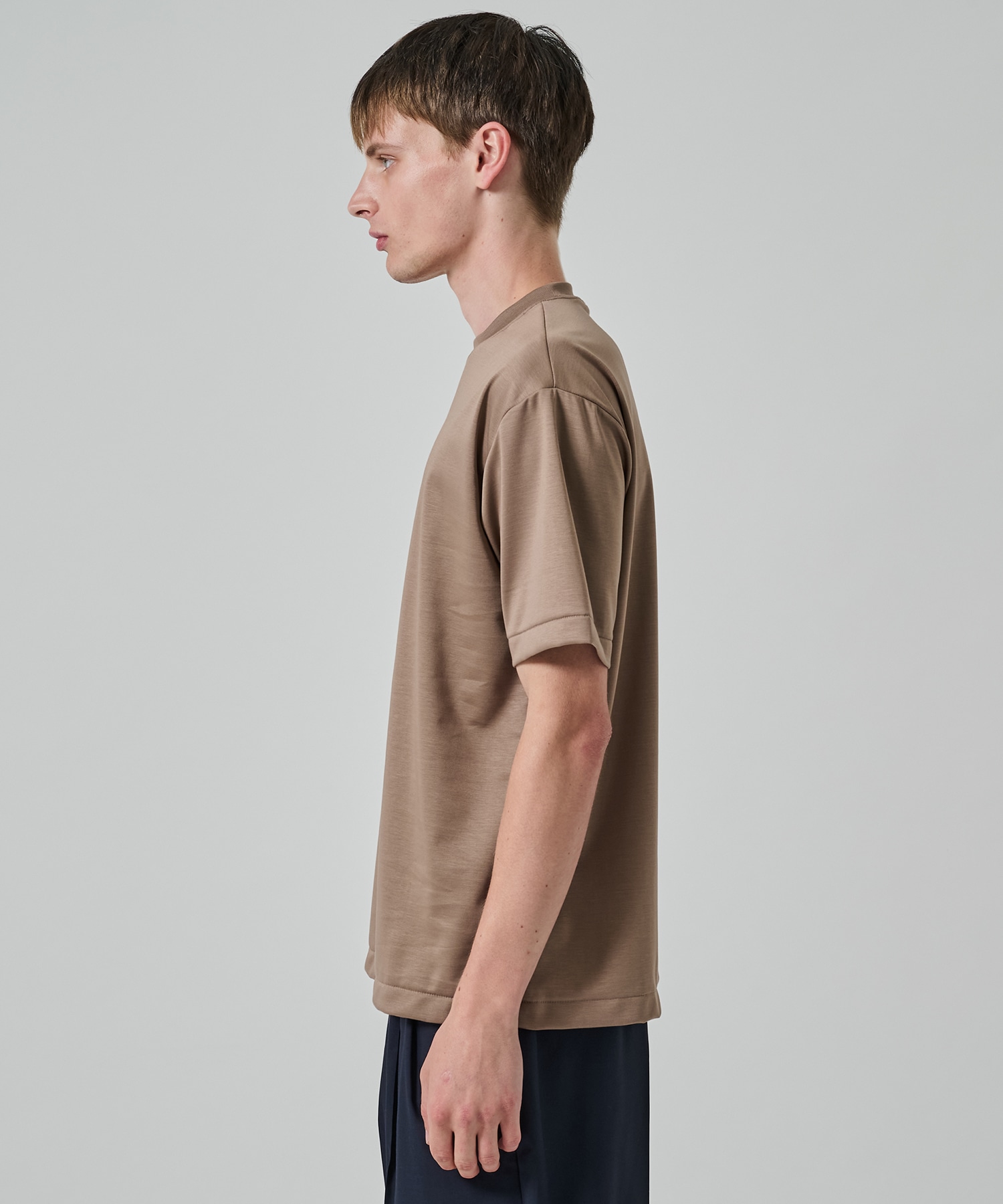 32G ロイヤルクール レギュラーTシャツ STUDIOUS