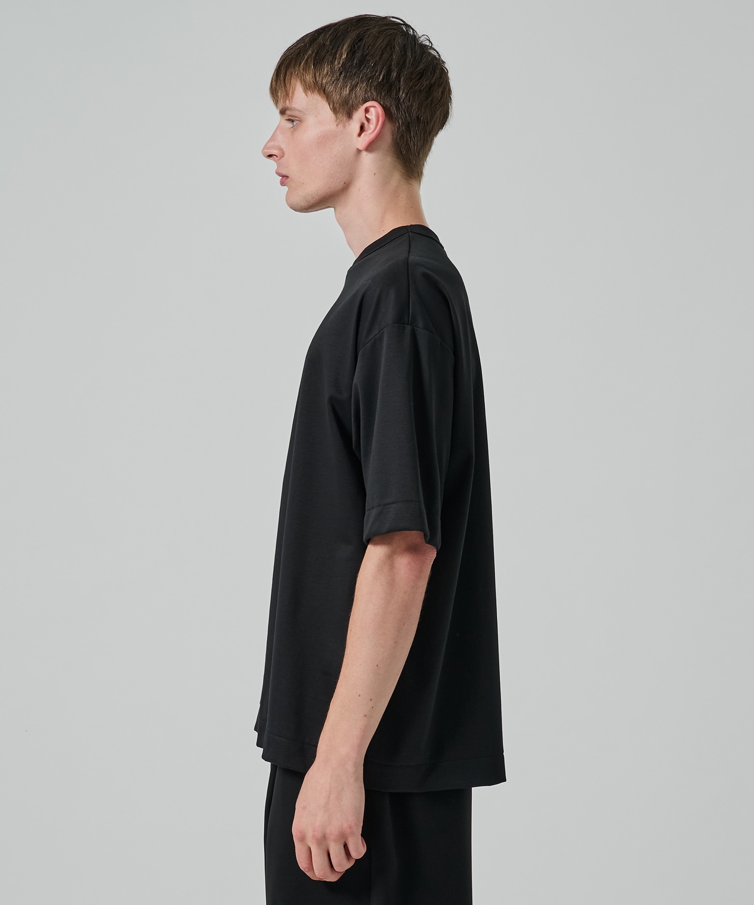 32G ロイヤルクール リラックスTシャツ STUDIOUS