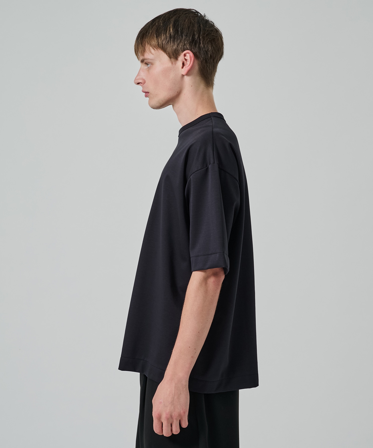 32G ロイヤルクール リラックスTシャツ STUDIOUS