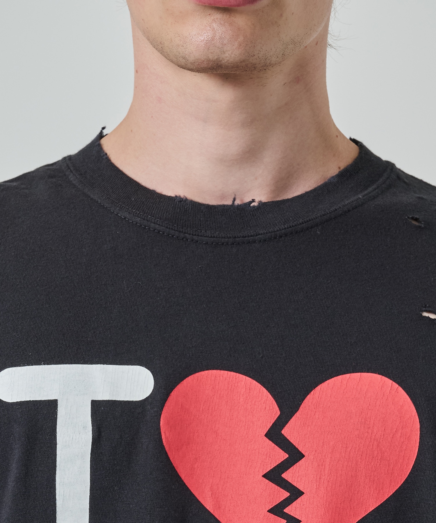 I BROKEN HEART S/S TEE DISCOVERED