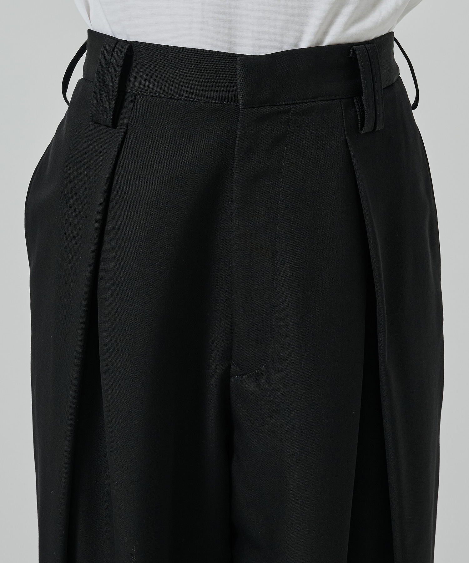 Cross Tuck PNT UJOH HOMME