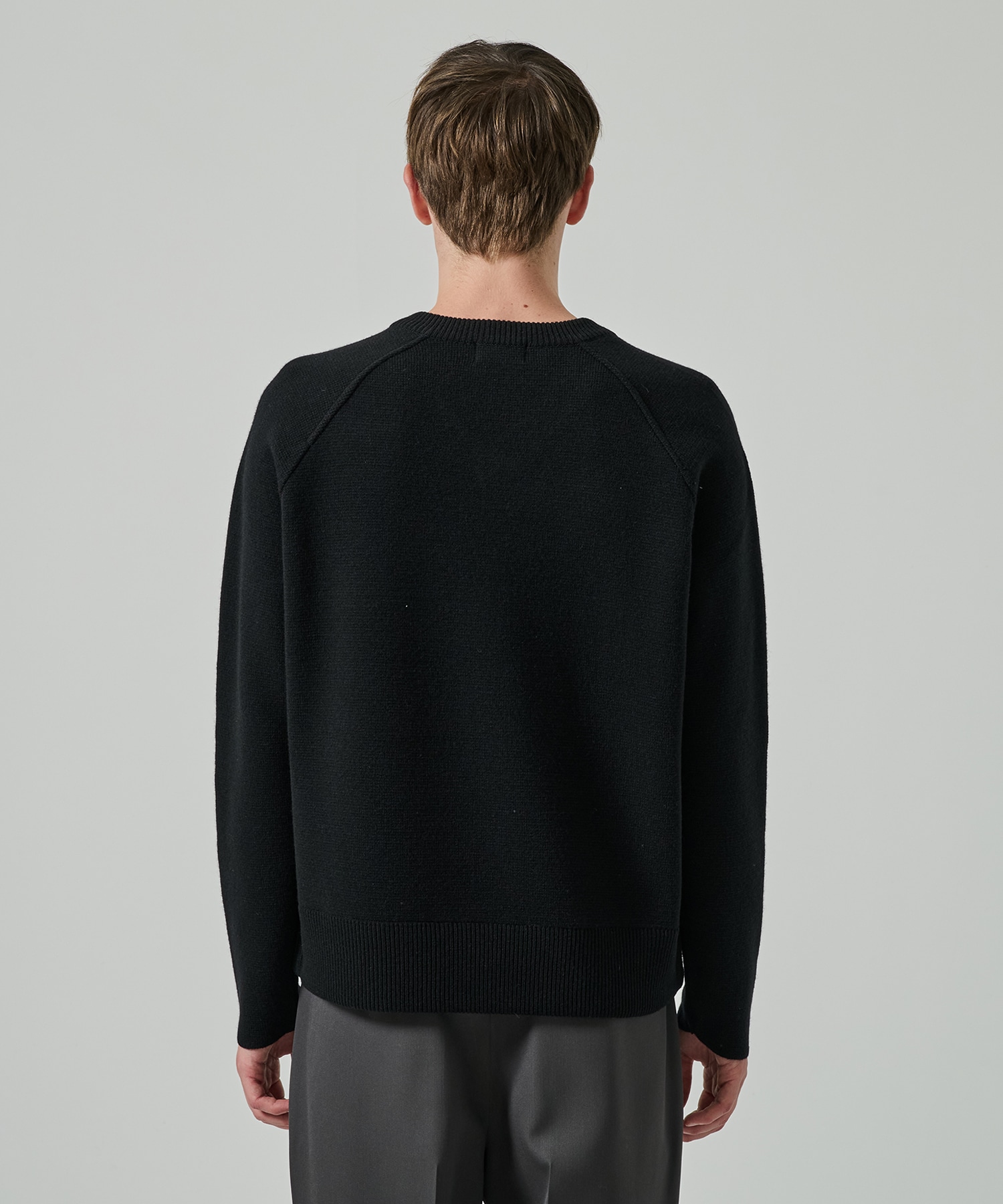 ザリラクス　THE RERACS Vネック 長袖ニット　ダークグレー ザリラクス THE RERACS Vネック 長袖ニット ダークグレー THE RERACS