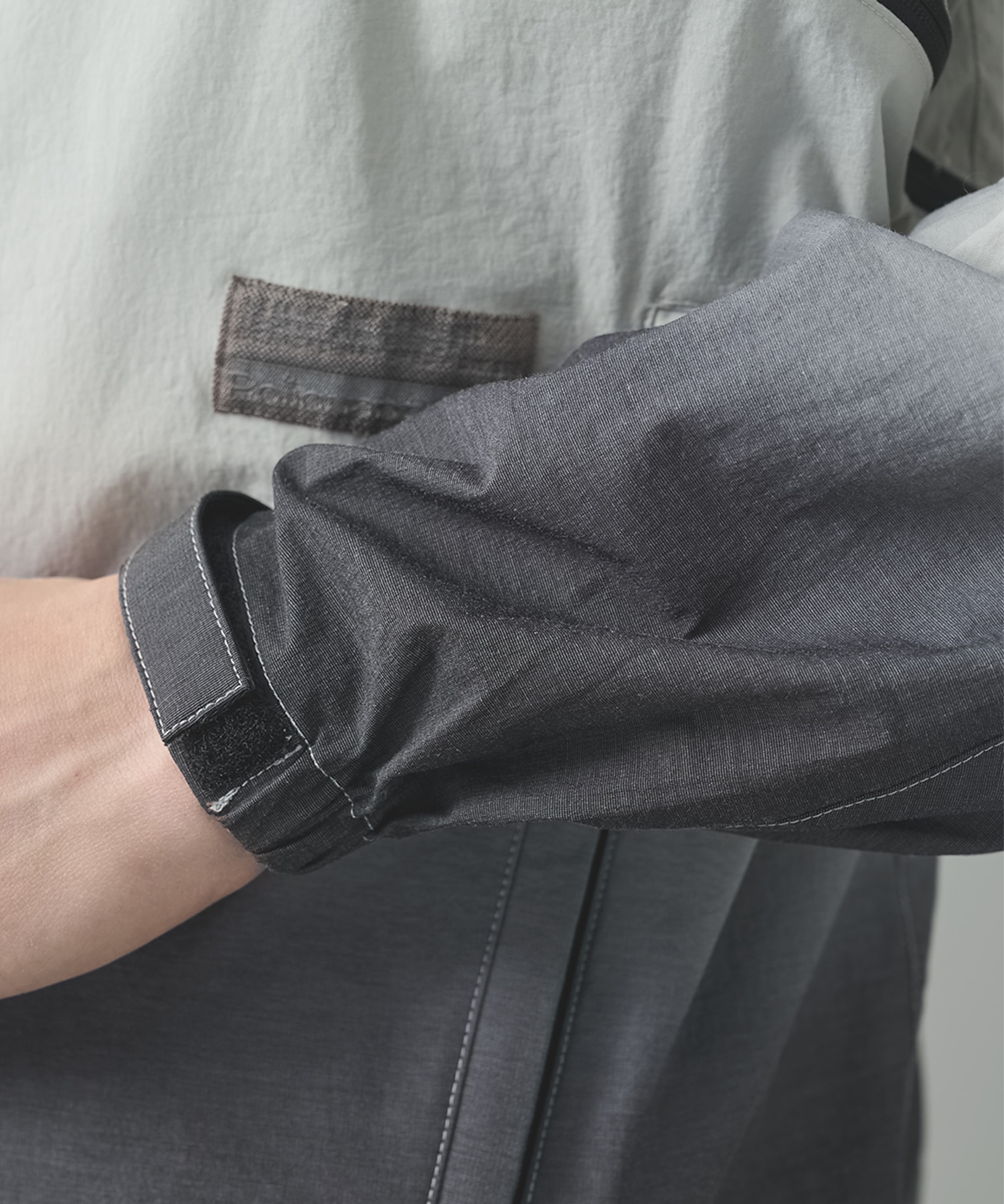 THE BREATHABLE HOODED GRADIENT GARMENT DYEING JACKET POLIQUANT