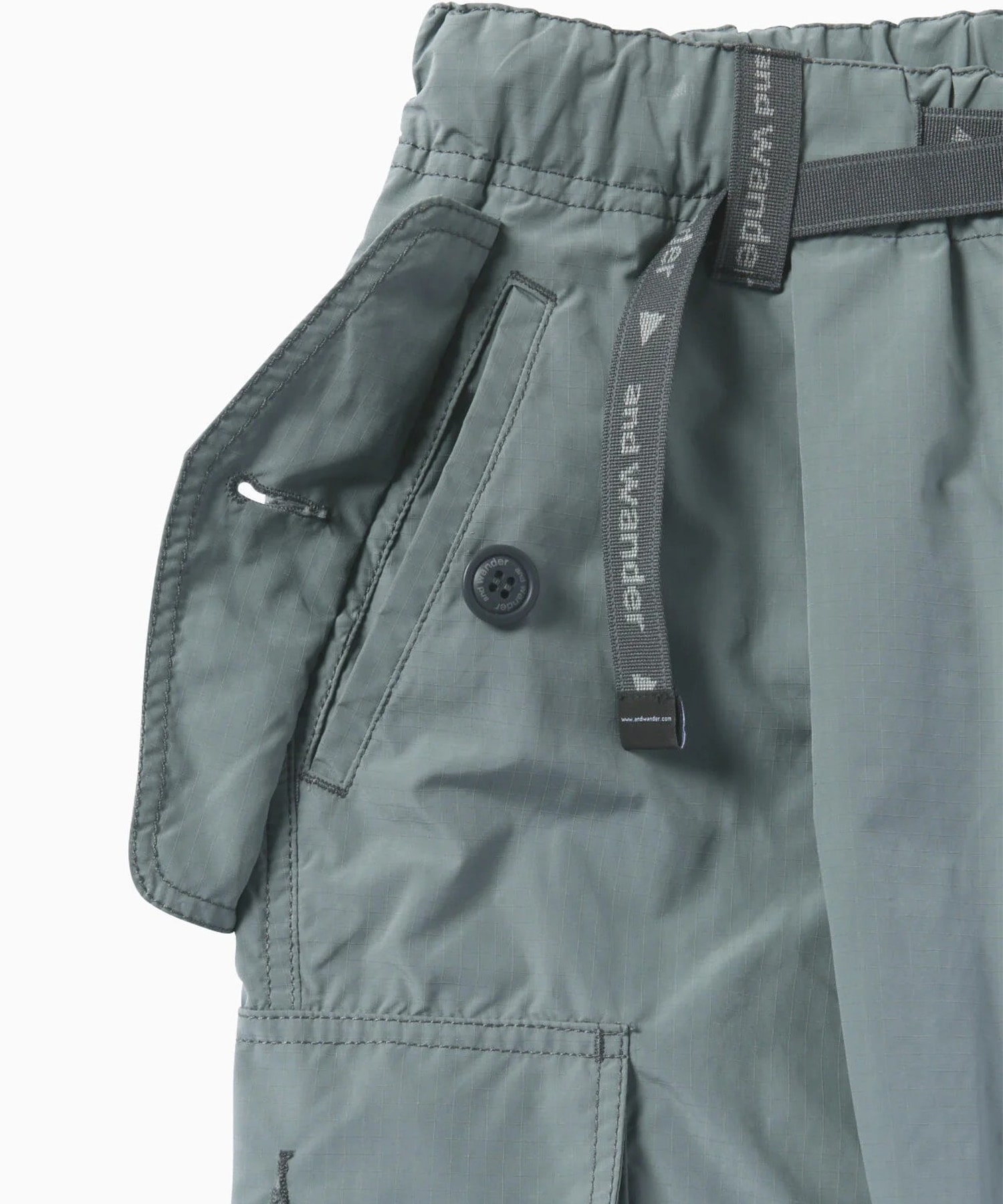 oversized cargo pants and wander