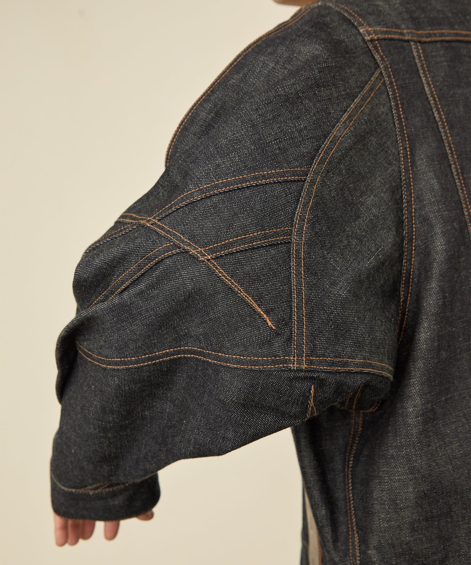 TWIST SLEEVE DENIM JACKET I'm here