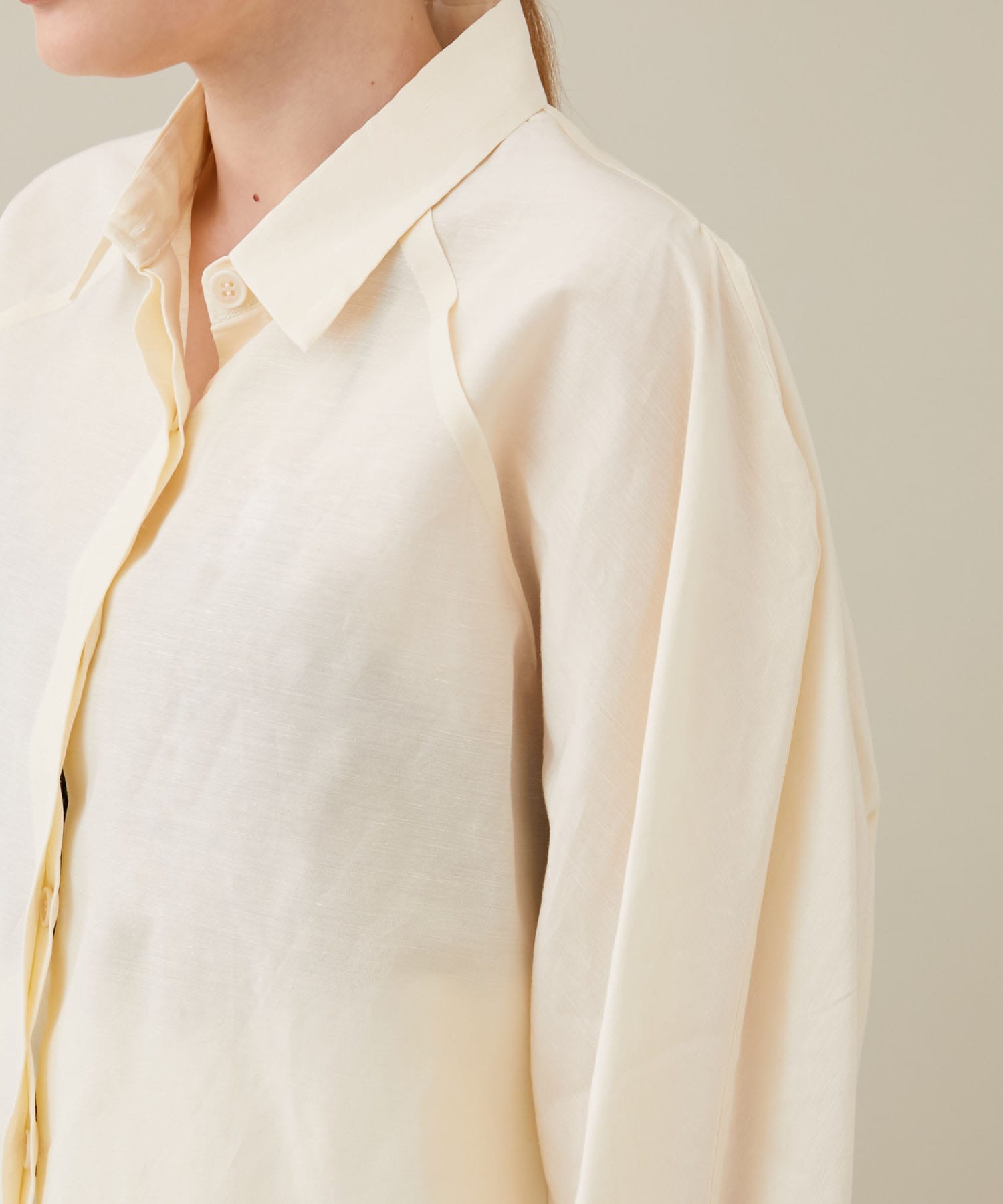 Oversized Linen Shirt(FREE WHITE): IIROT: WOMENS｜ STUDIOUS ONLINE