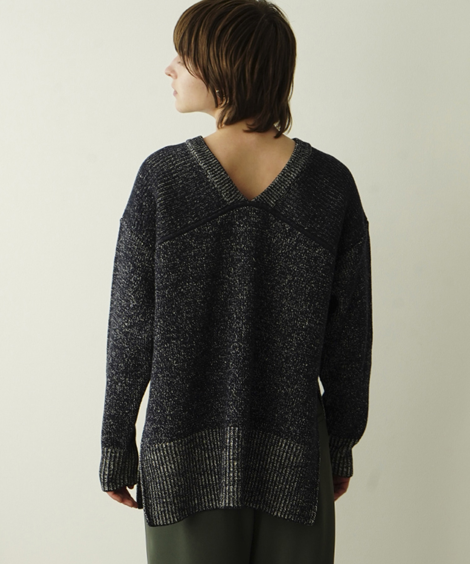 W FACE CUT NECK WIDE KNIT TOPS｜STUDIOUS