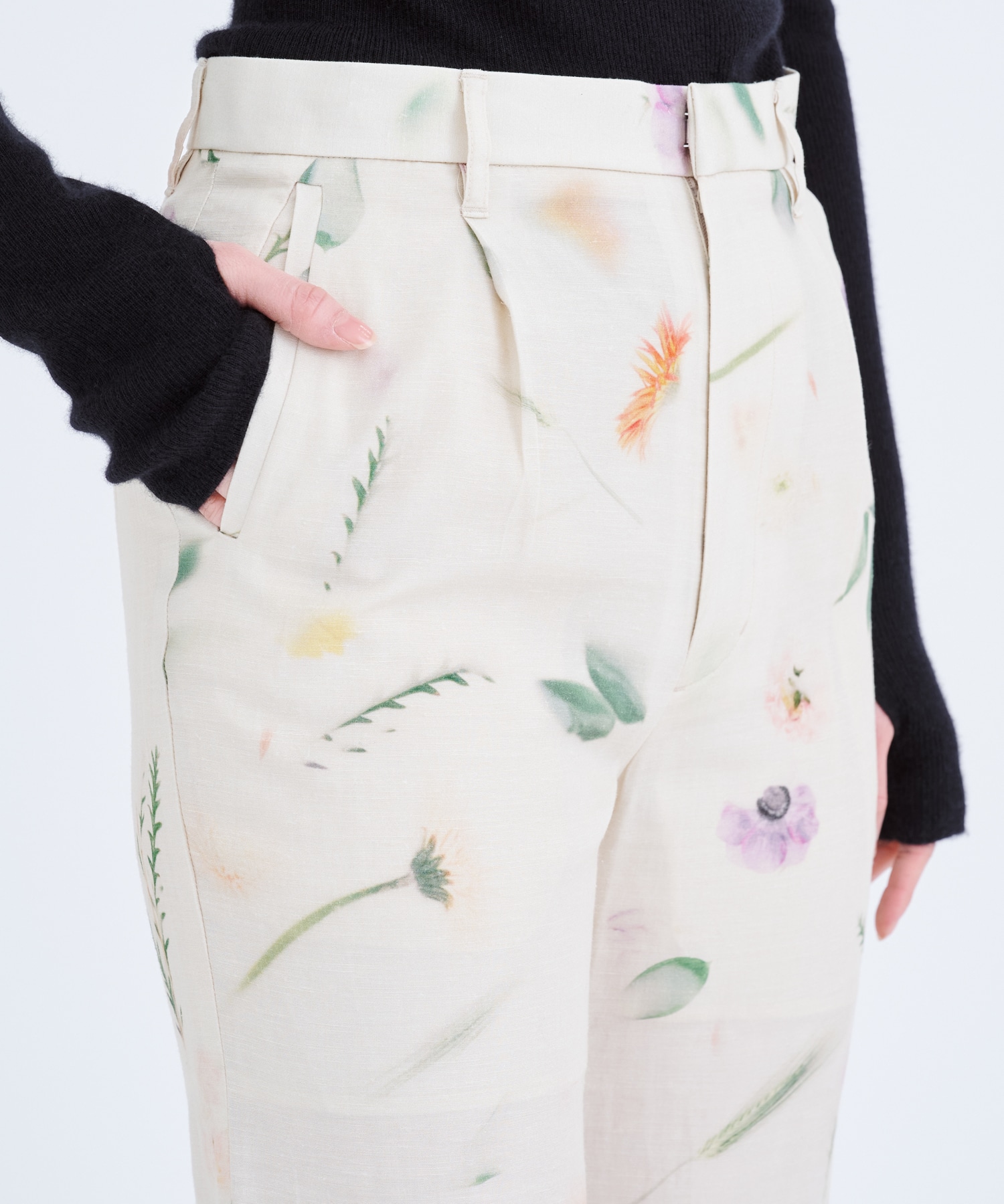 Soak flower PANTS BE AKIRANAKA