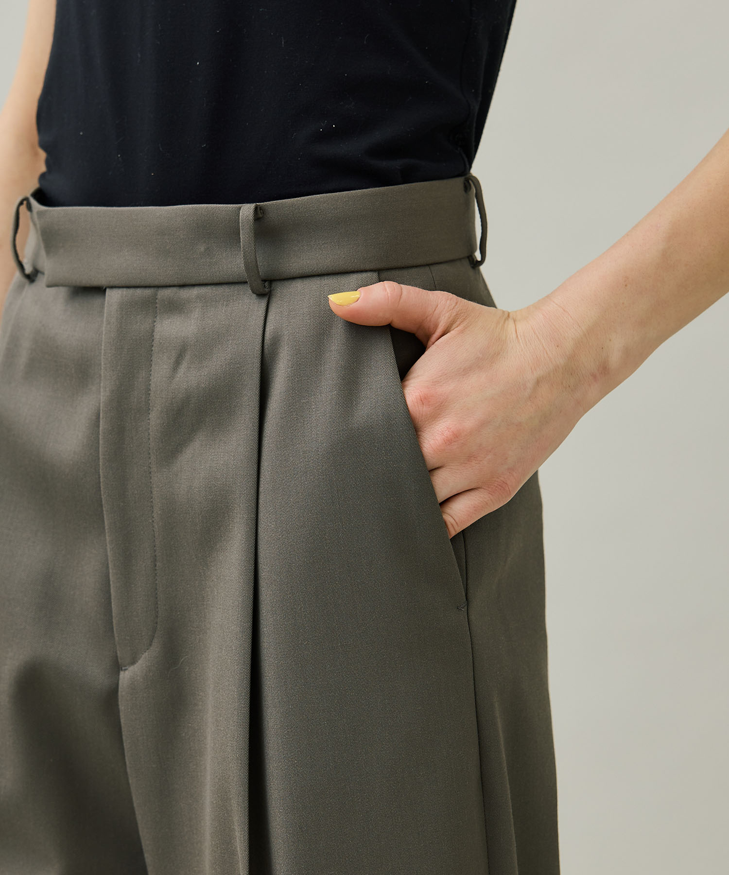 COMPACT WOOL STRAIGHT PANTS(0 KHAKI): ATON: WOMENS｜ STUDIOUS