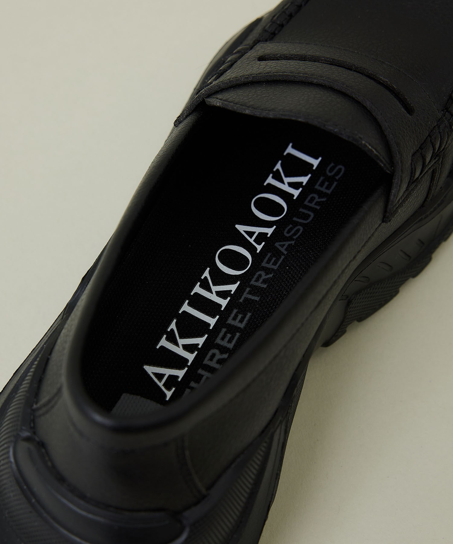 別注 Regulated Gravity(36 BLACK): AKIKOAOKI: WOMENS｜ STUDIOUS