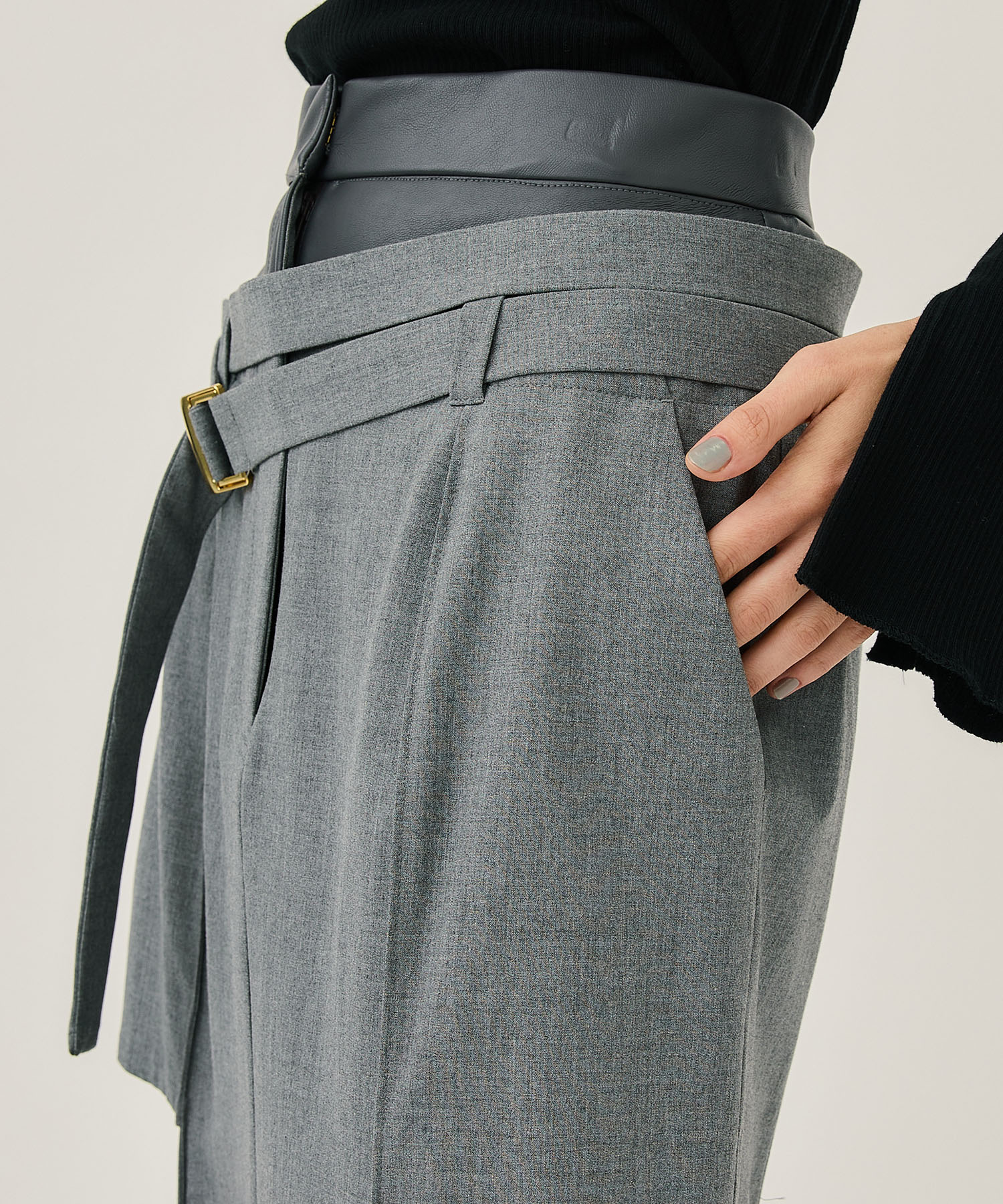 T/R LAYERED NOTCH TIGHT LONG SKIRT(2 GREY): THINGS THAT MATTER