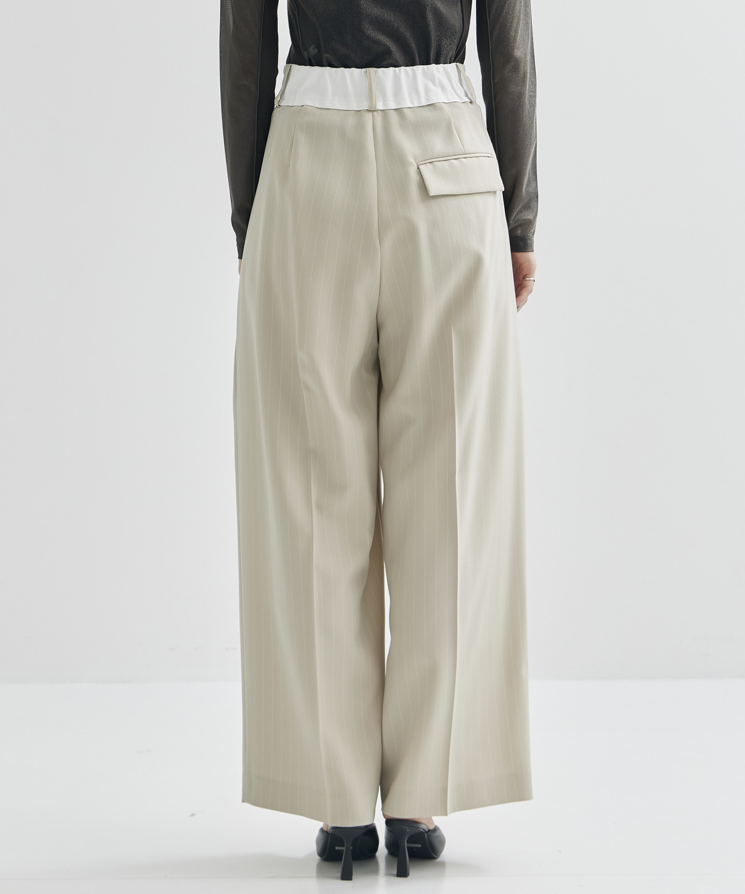 Elastic Waist Tucked Trousers STUDIOUS