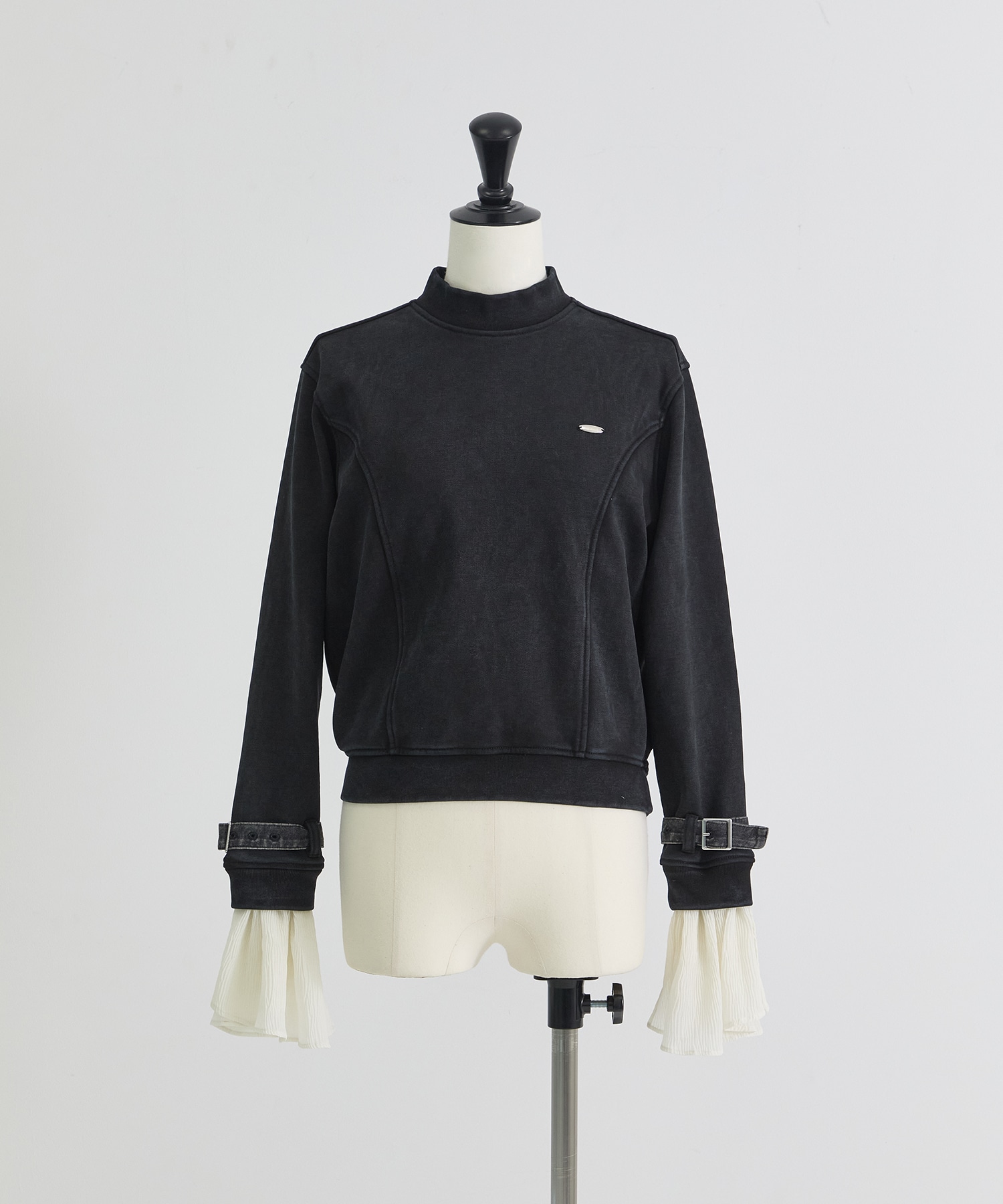 cuffs belted pullover tanakadaisuke