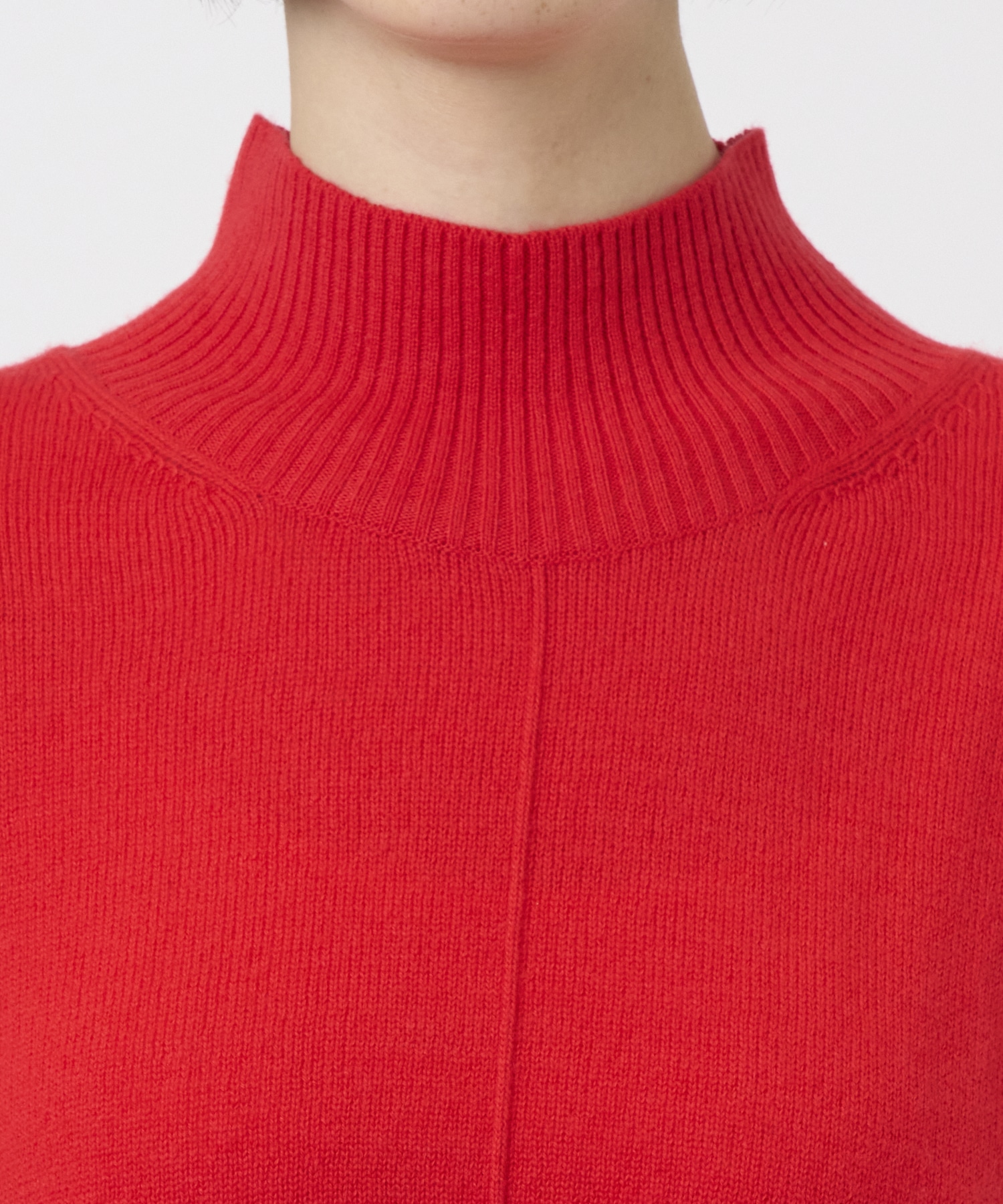 Merino Wool Turtle Neck Knit STUDIOUS