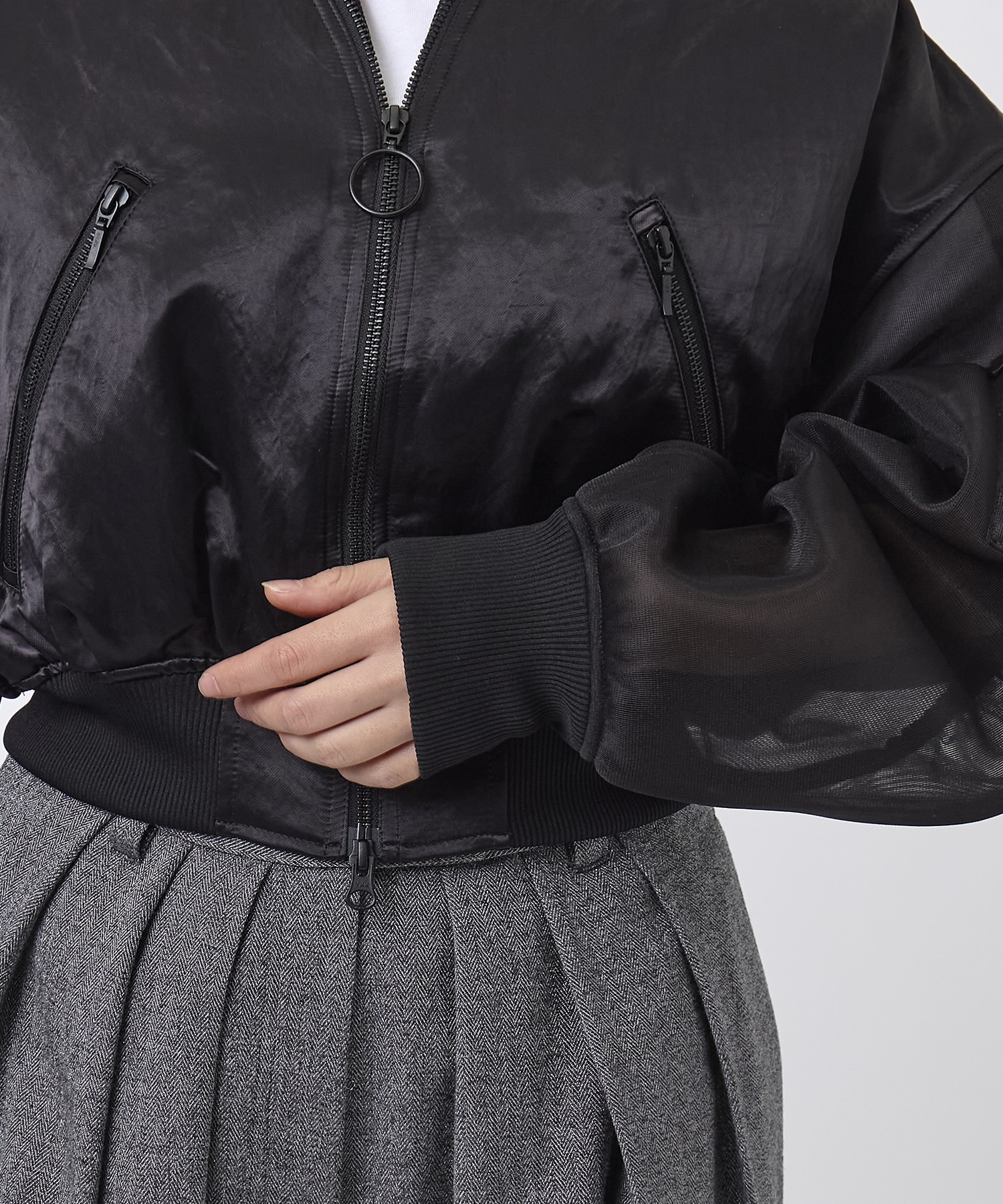 SHEER SLEEVES COMPACT MA-1 BLOUSON THINGS THAT MATTER