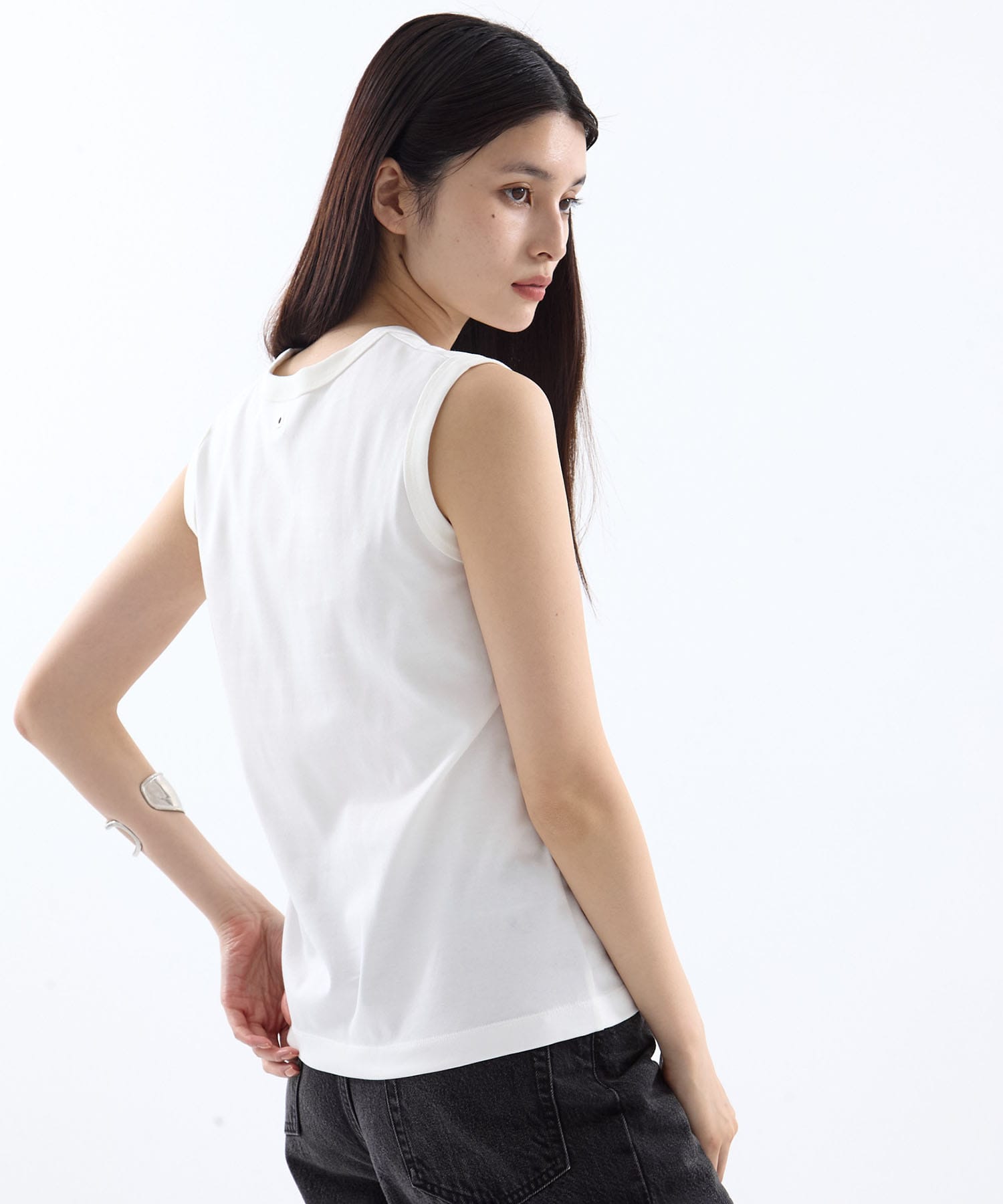 REFINA SLEEVELESS T-SHIRT CINOH