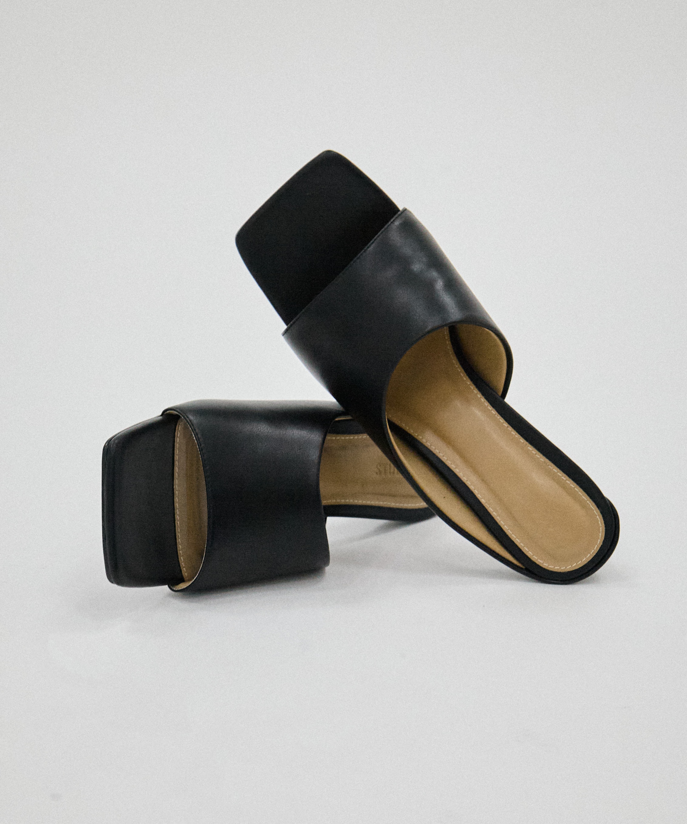 Square Toe Mule STUDIOUS