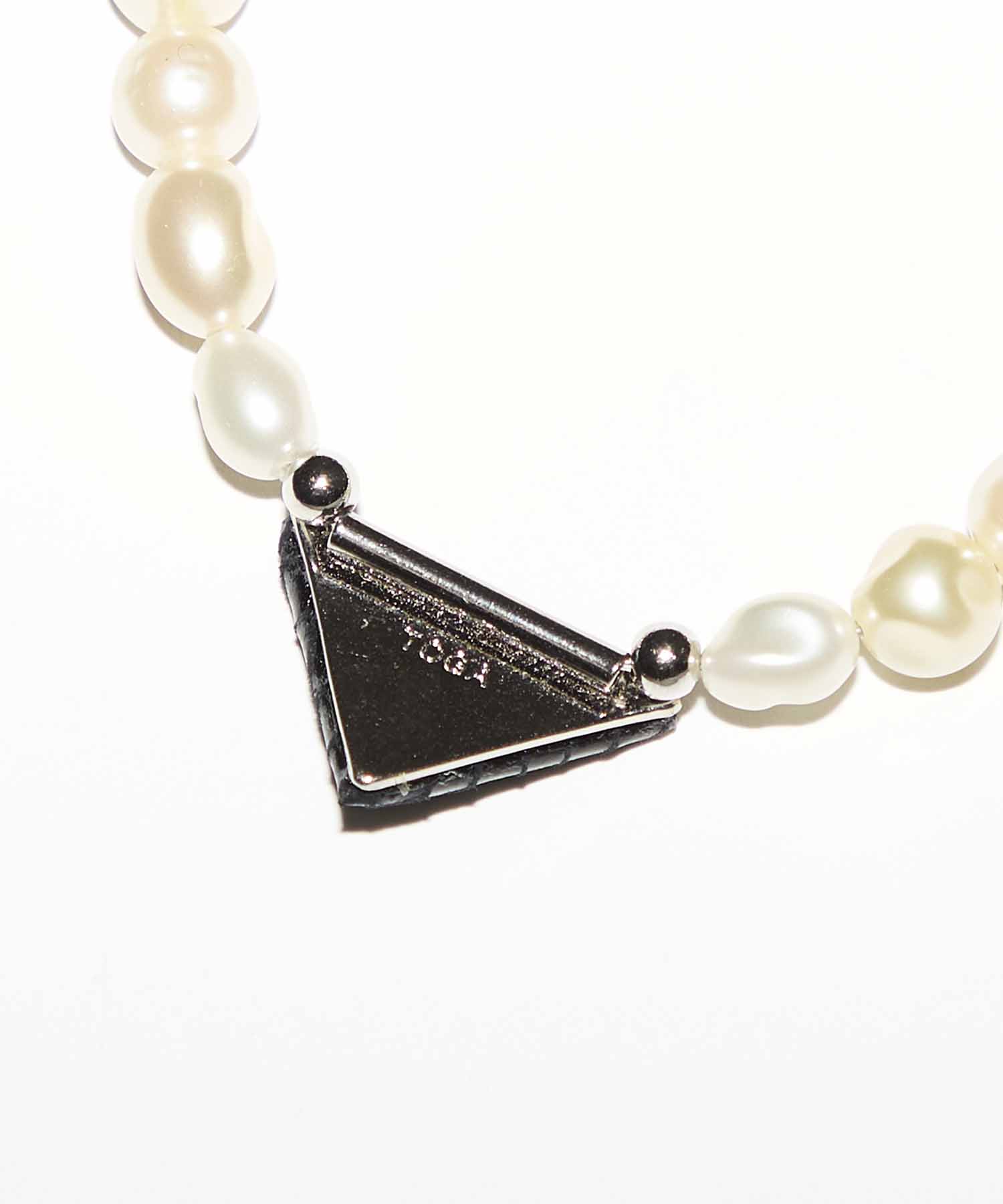 Triangle pearl necklace TOGA