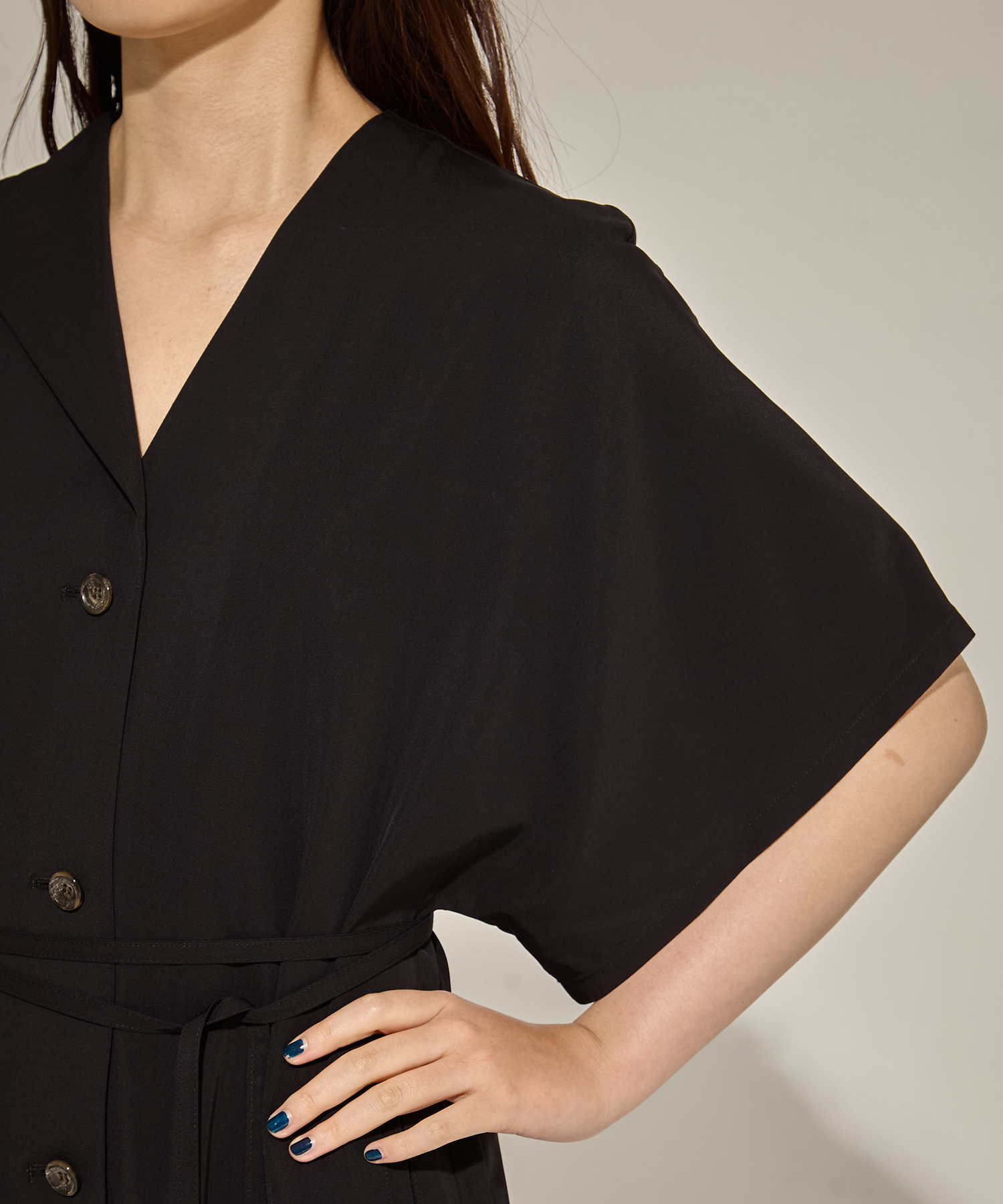 Ana asymmetry dress BK AKIRANAKA