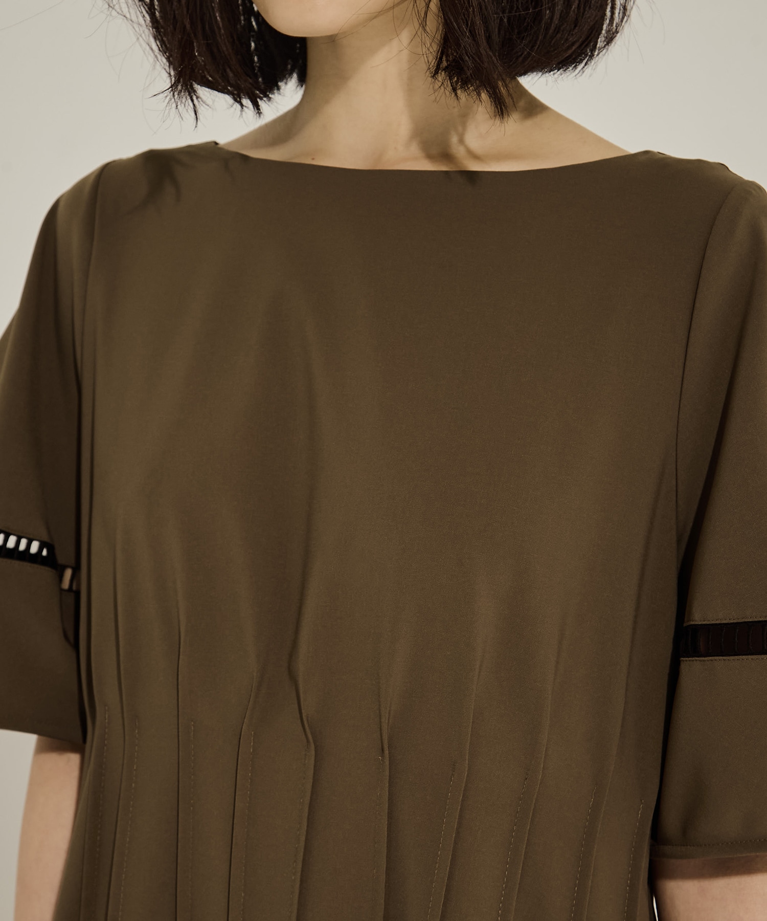 PIN TUCK VOLIME SLEEVE DRESS STUDIOUS