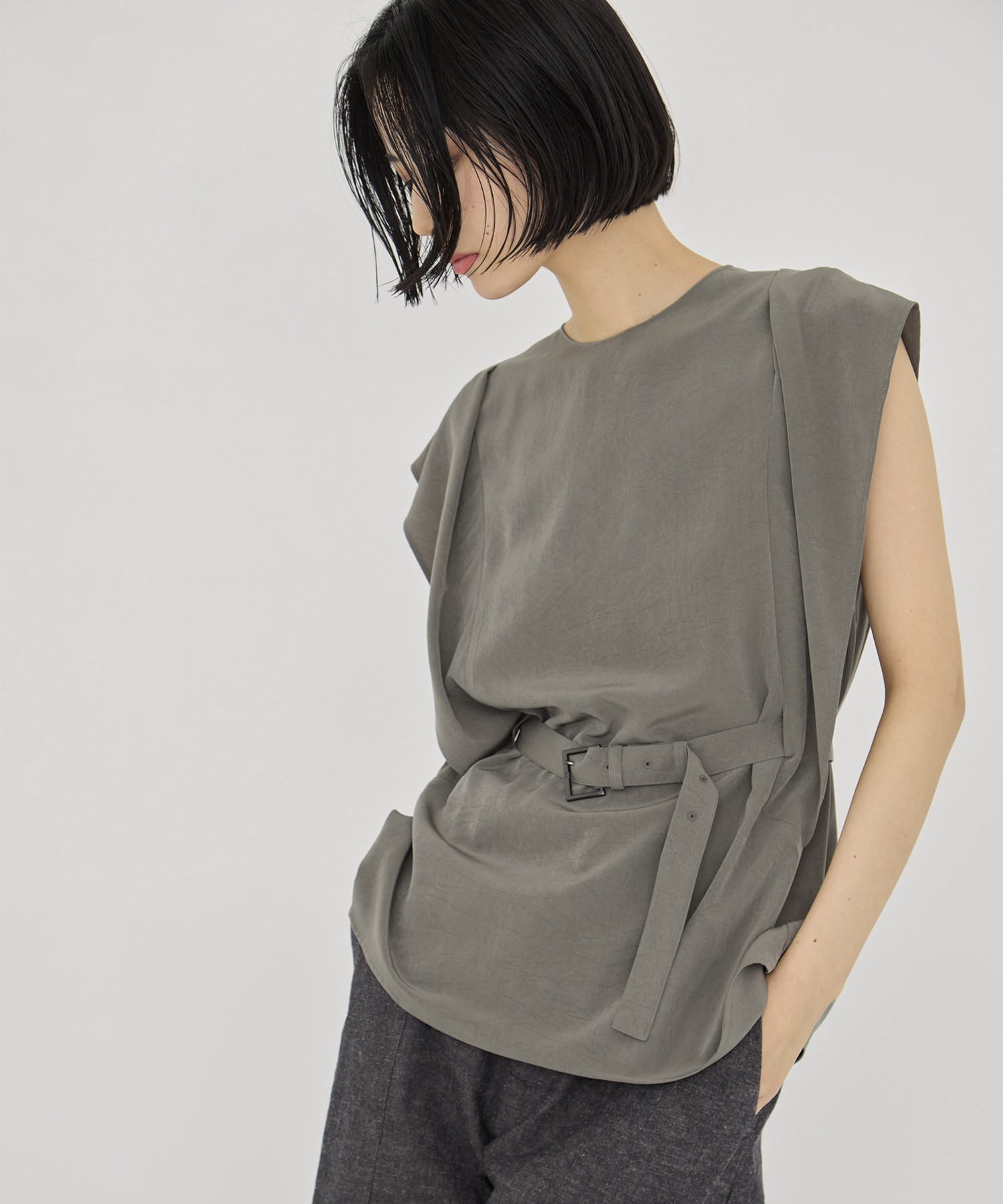 Janna drape sleeve pullover AKIRANAKA