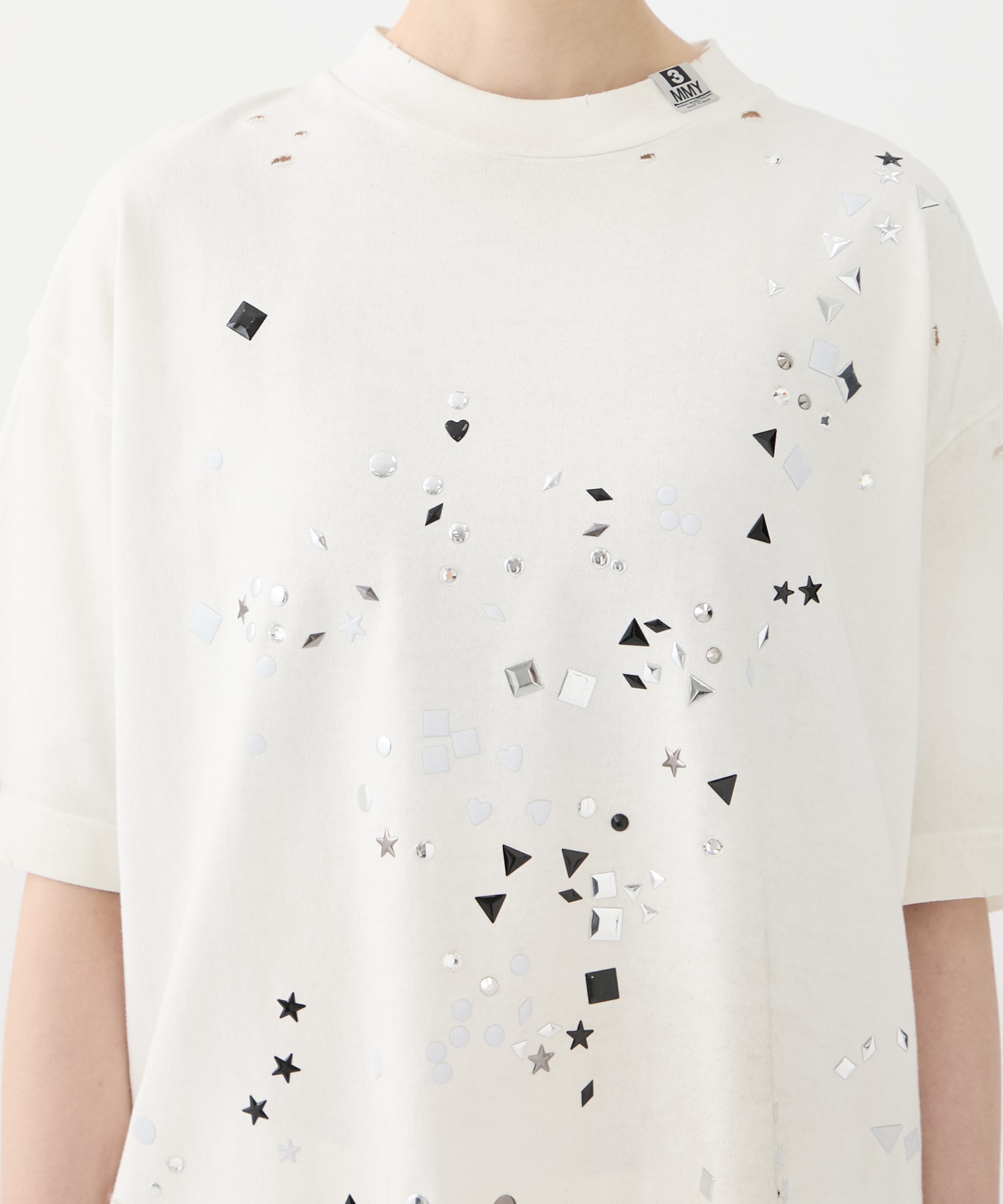 EMBELLISHED DISTRESSED TEE Maison MIHARA YASUHIRO
